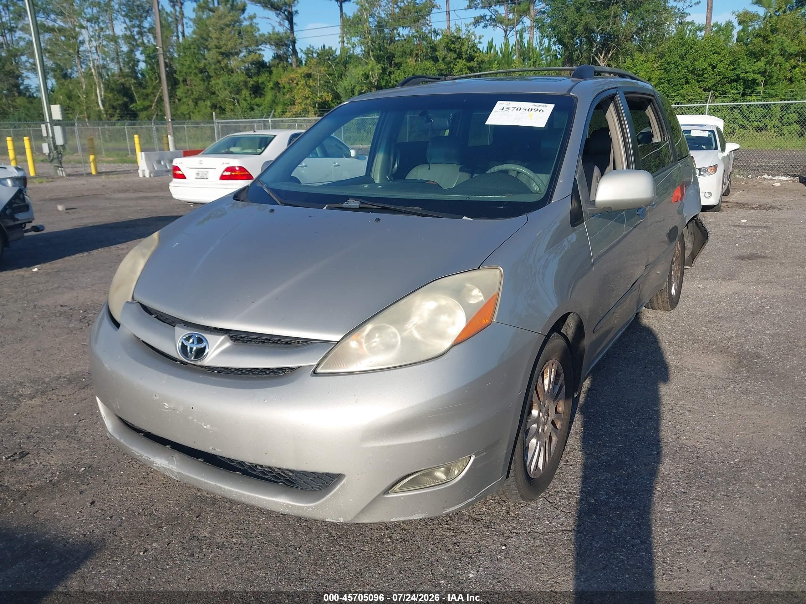 2007 Toyota Sienna Xle Gray vin: 5TDBK22C27S007240