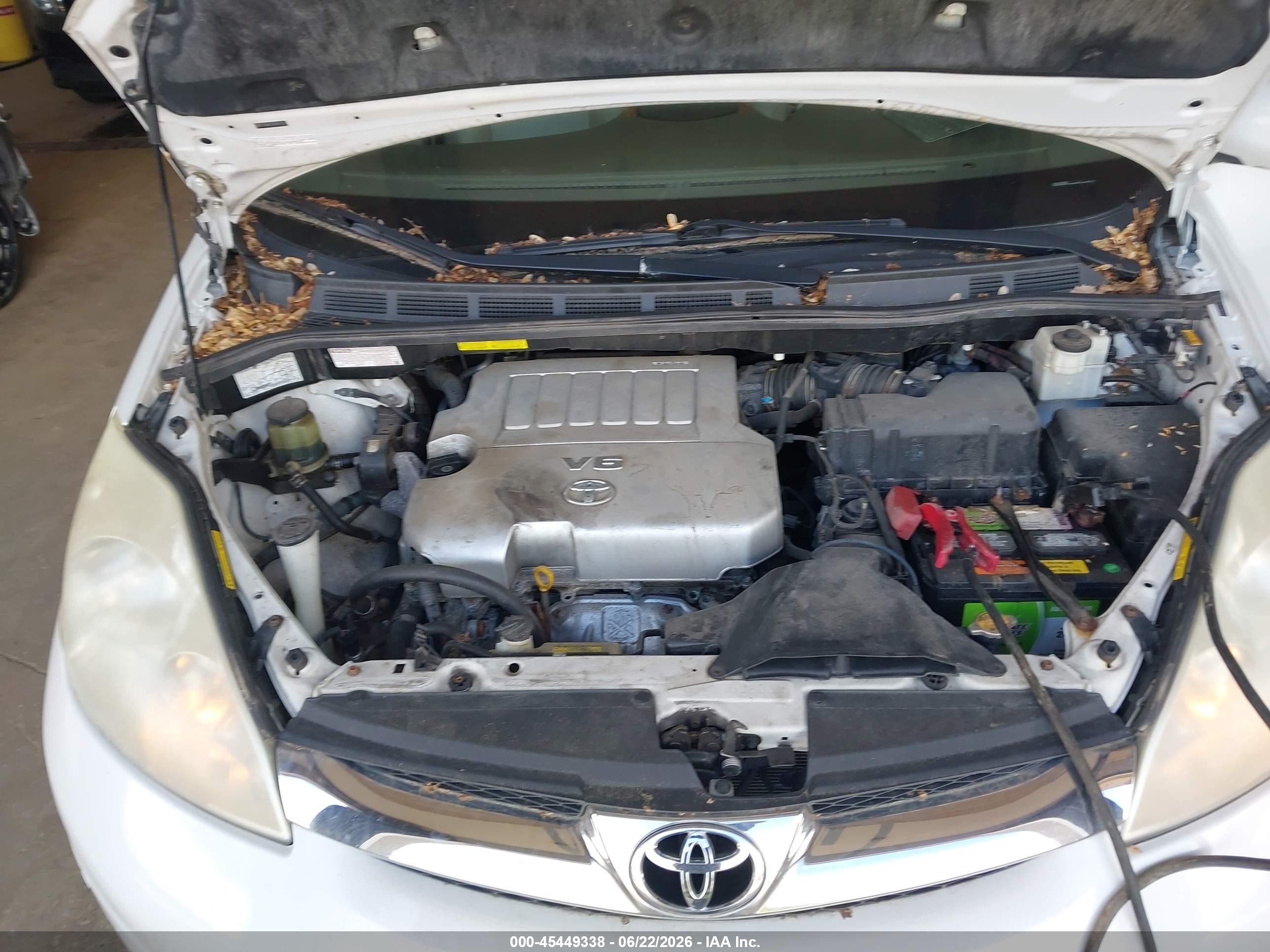 2008 Toyota Sienna Limited Белый vin: 5TDBK22C28S017459