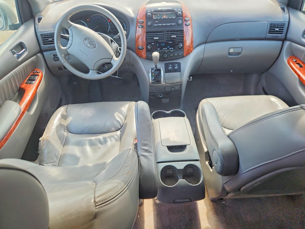 2009 Toyota Sienna Xle Silver vin: 5TDBK22C29S026907