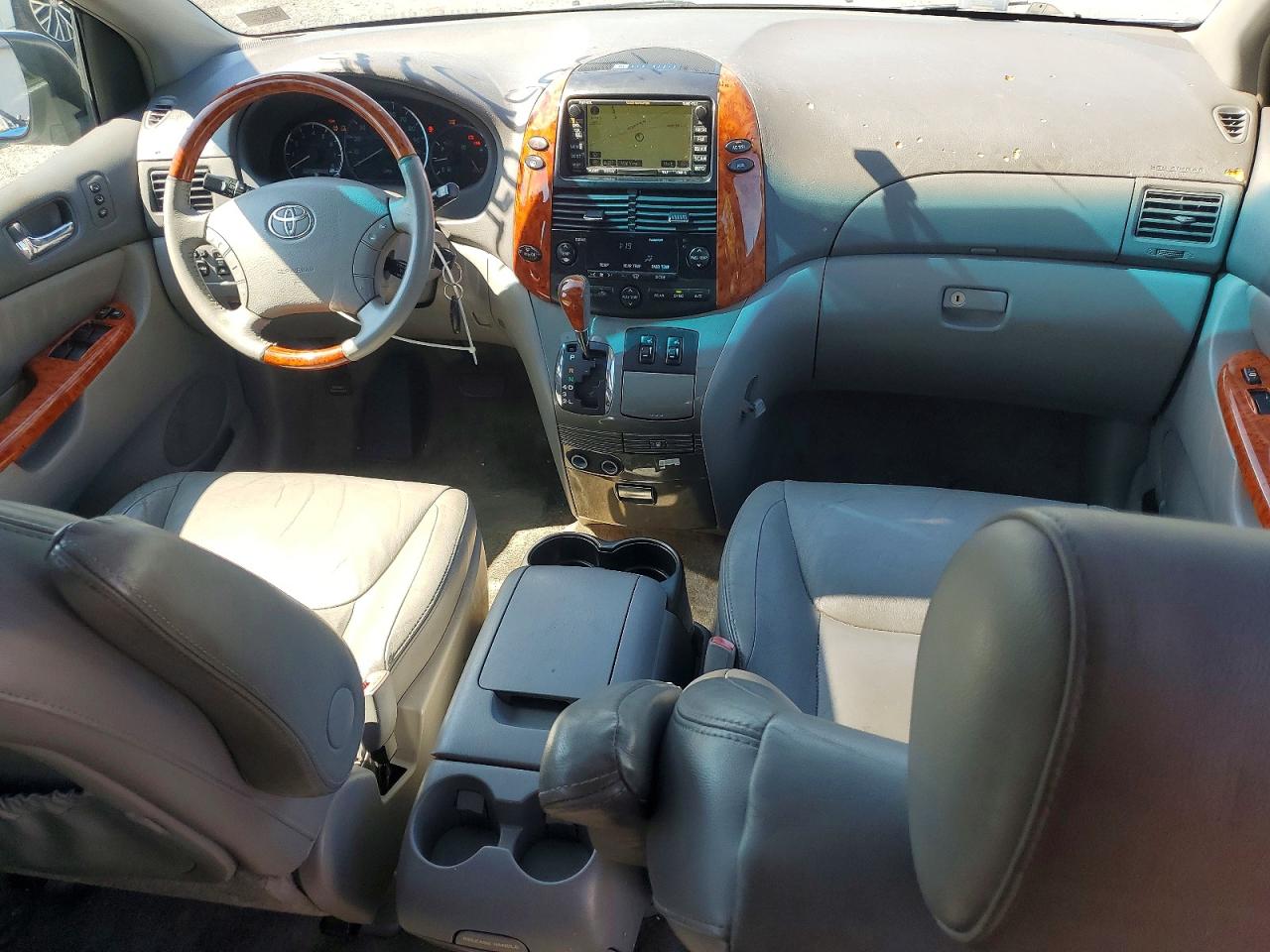 2008 Toyota Sienna Xle Limited White vin: 5TDBK22C38S020158