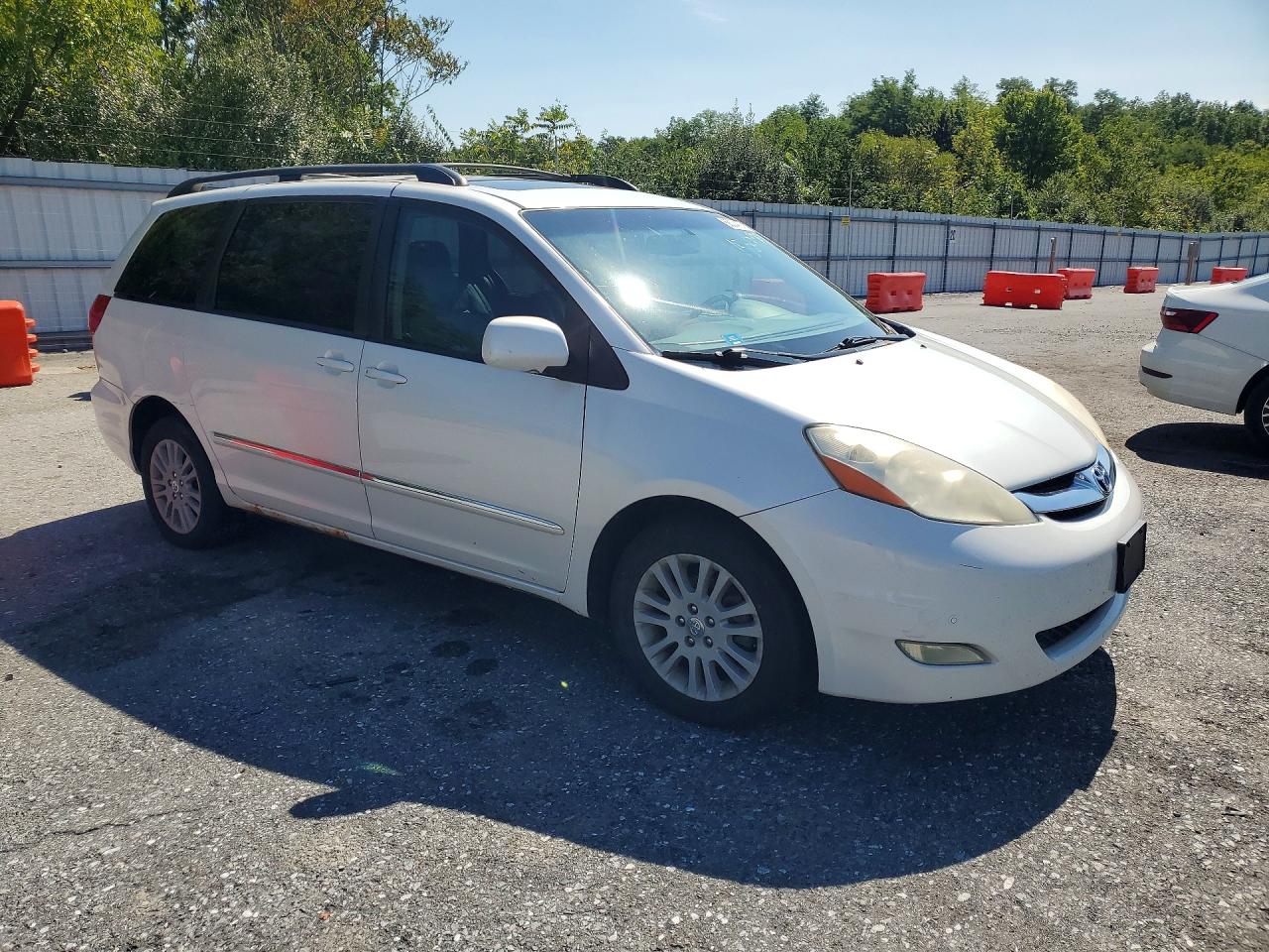 2008 Toyota Sienna Xle Limited White vin: 5TDBK22C38S020158
