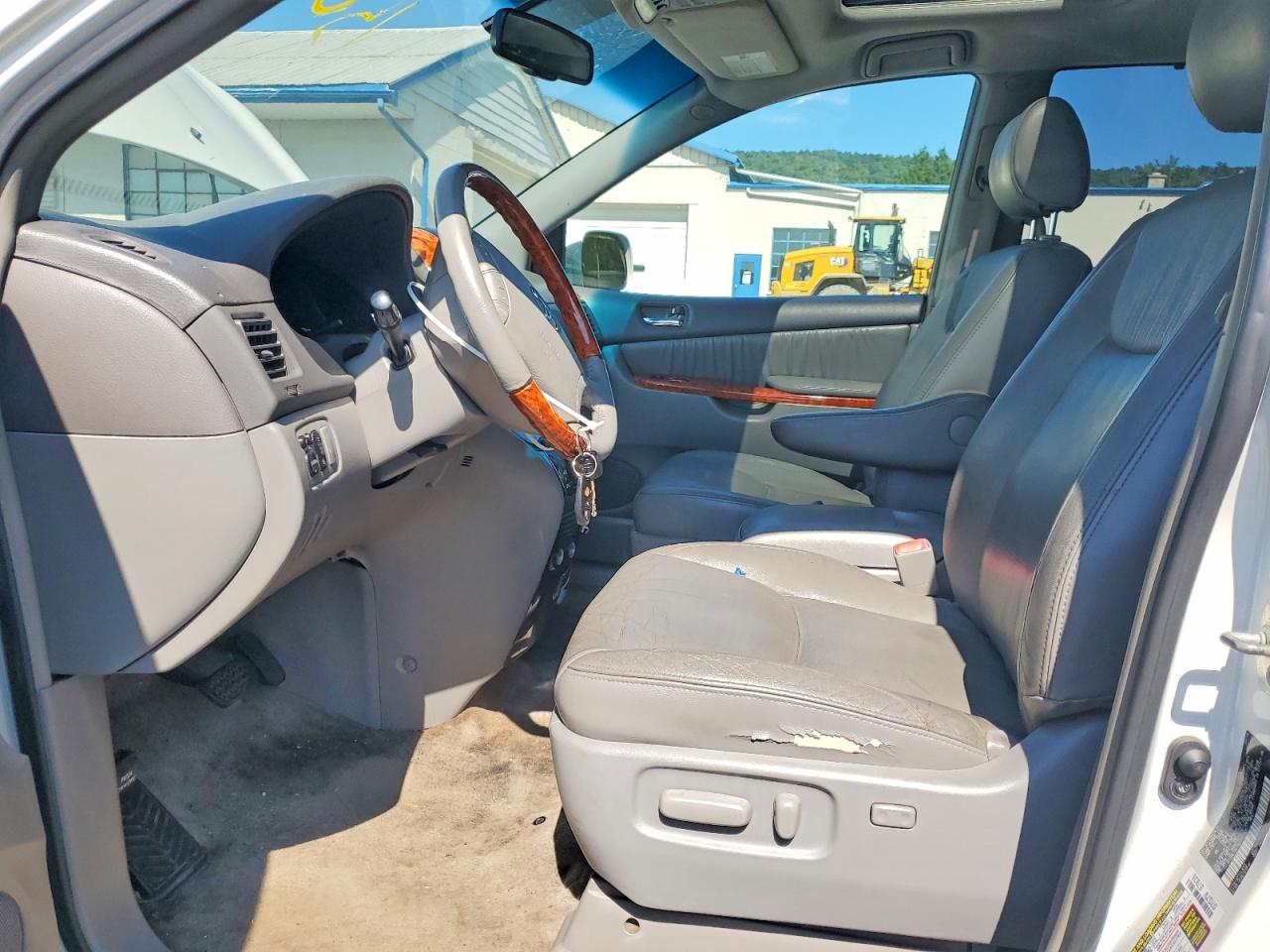2008 Toyota Sienna Xle Limited White vin: 5TDBK22C38S020158