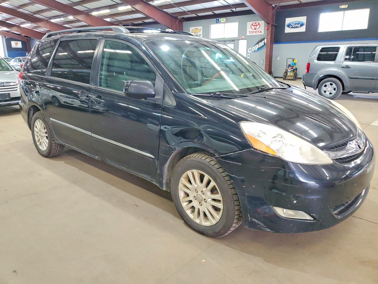 2009 Toyota Sienna Limited Черный vin: 5TDBK22C39S024714