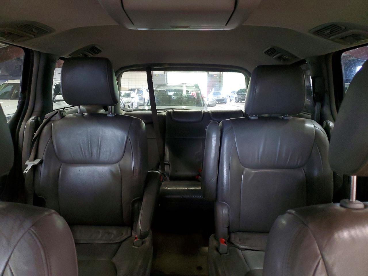 2009 Toyota Sienna Limited Черный vin: 5TDBK22C39S024714