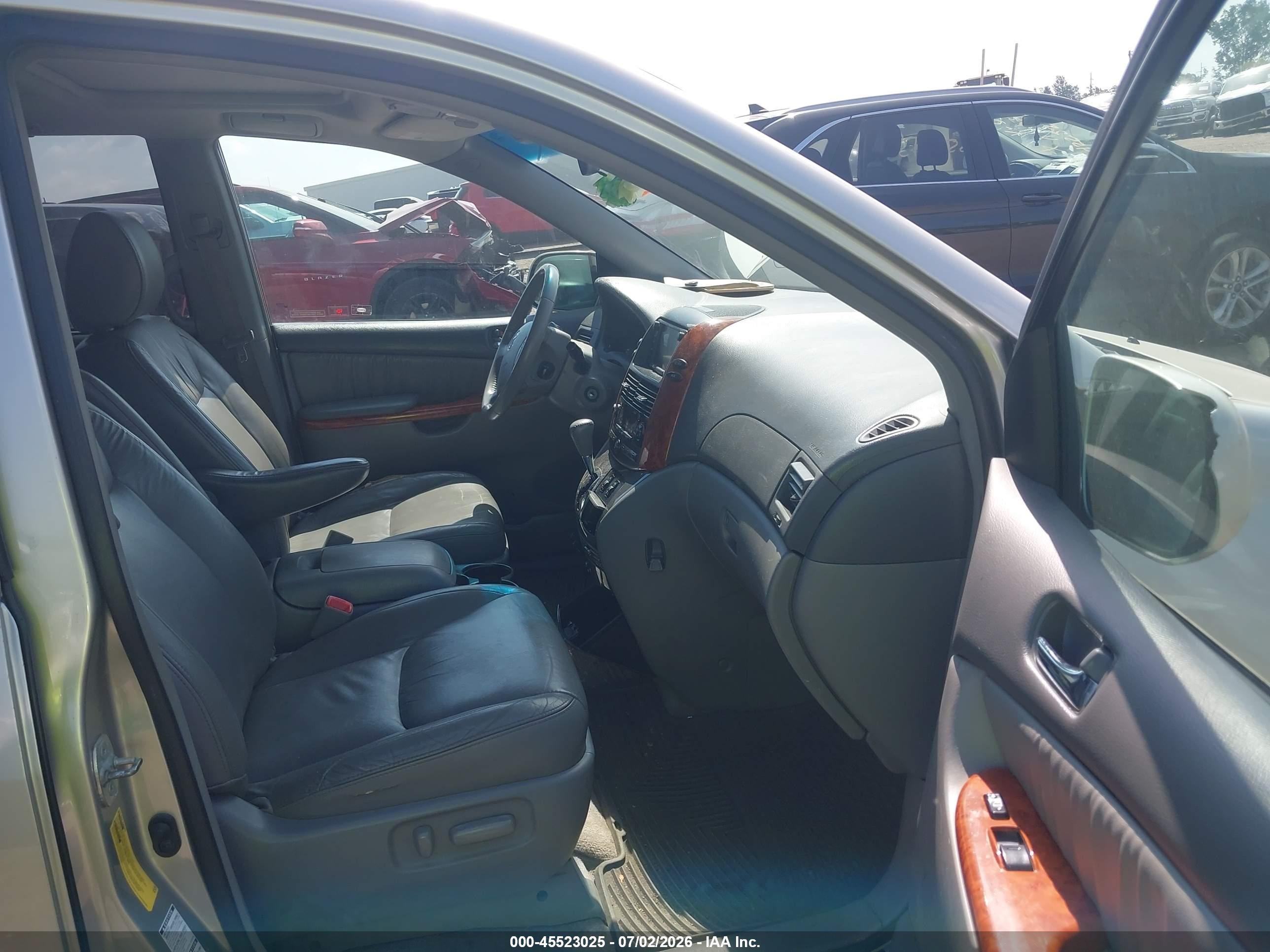 2009 Toyota Sienna Xle Pewter vin: 5TDBK22C39S027743