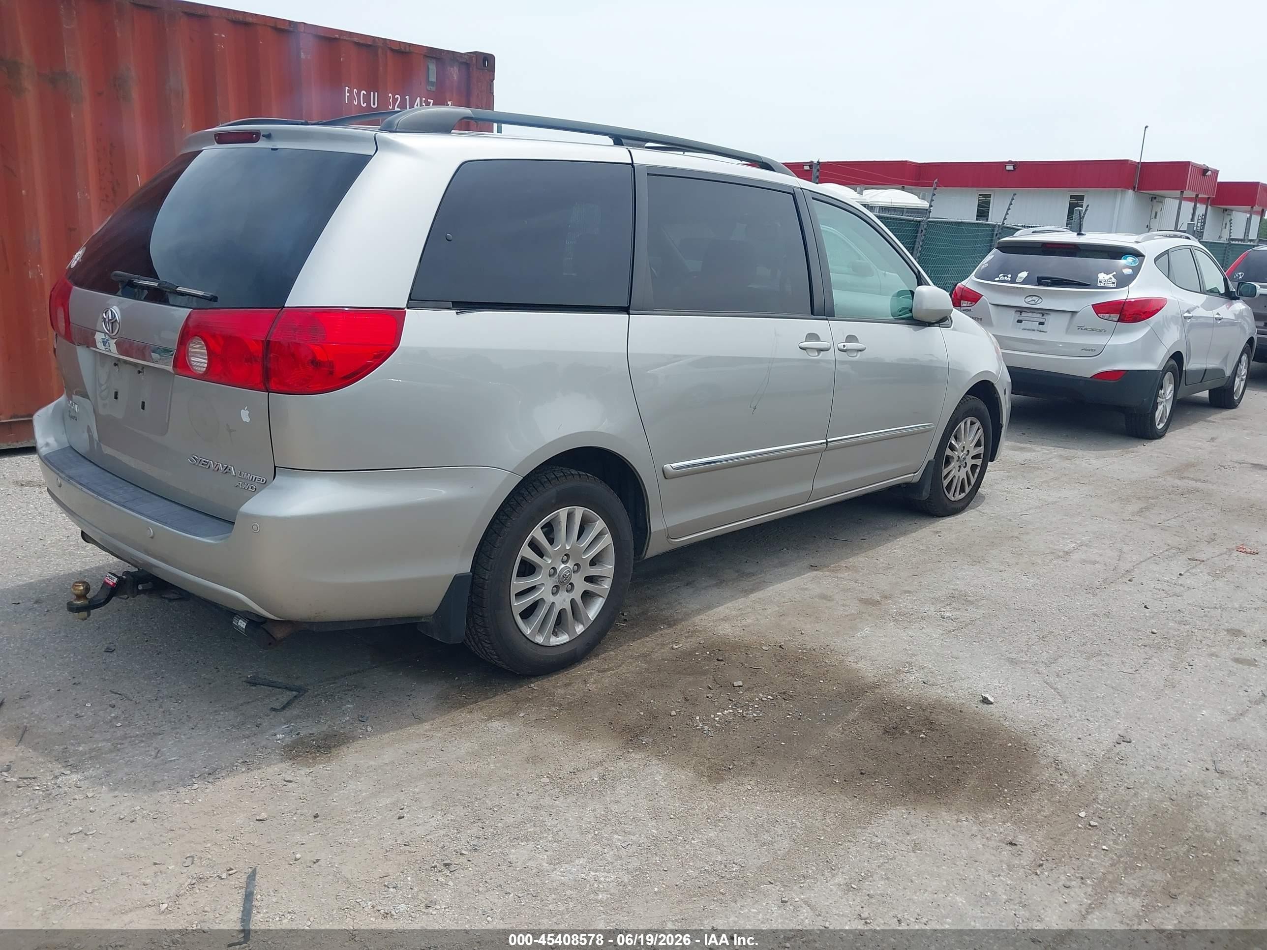 2008 Toyota Sienna Limited Silver vin: 5TDBK22C48S014899