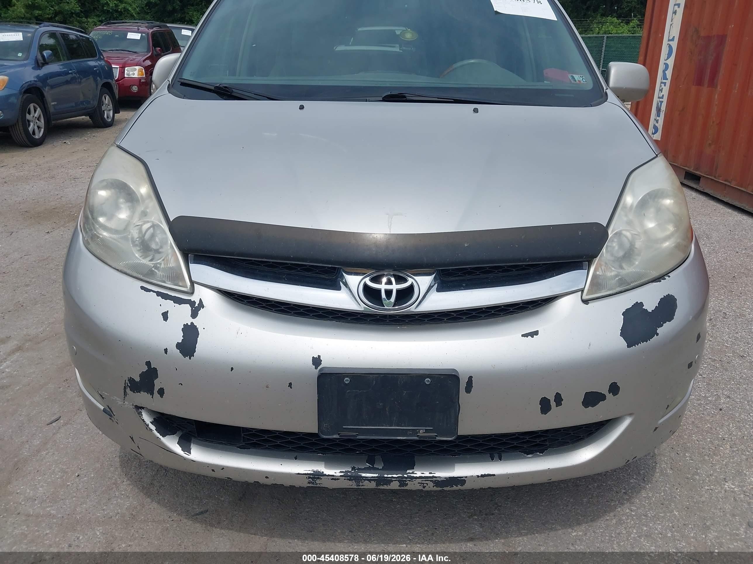 2008 Toyota Sienna Limited Silver vin: 5TDBK22C48S014899
