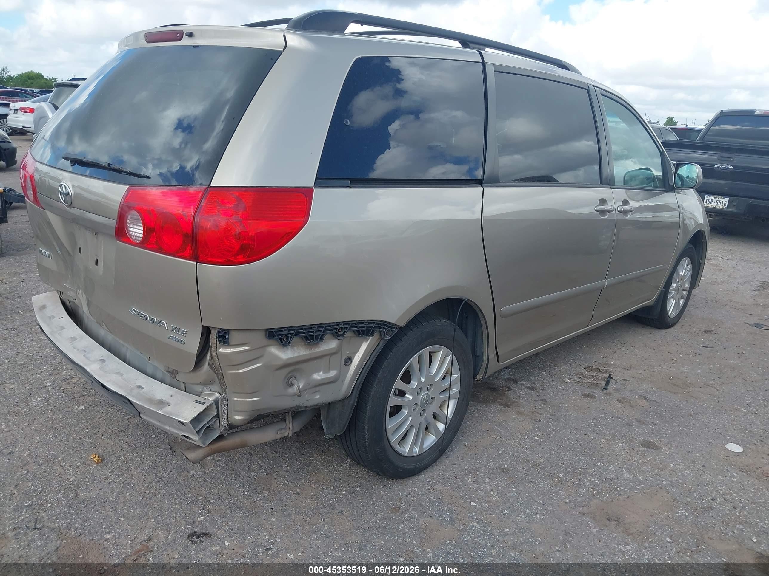 2009 Toyota Sienna Xle Beige vin: 5TDBK22C49S025452