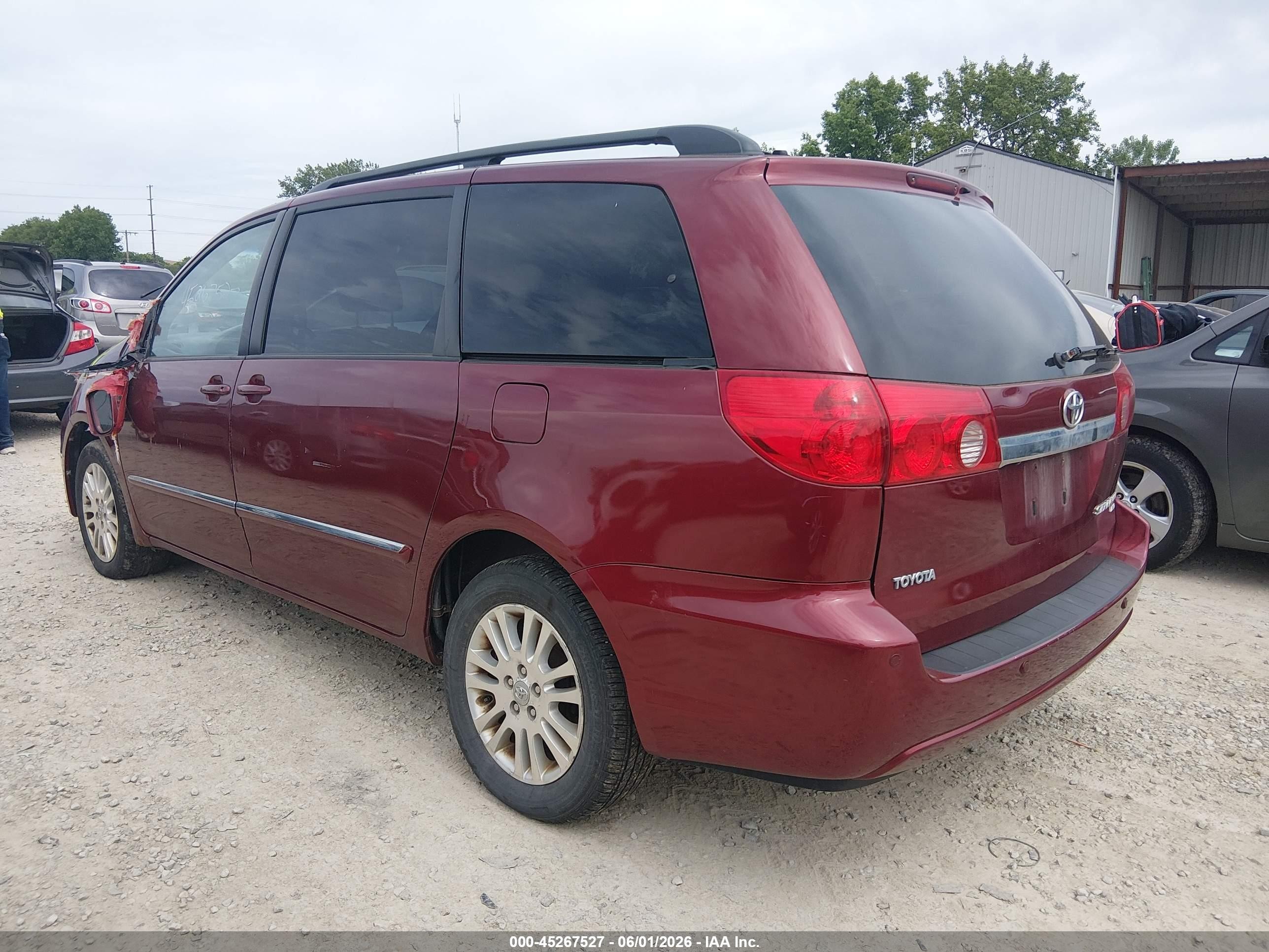 2008 Toyota Sienna Limited Maroon vin: 5TDBK22C58S010148