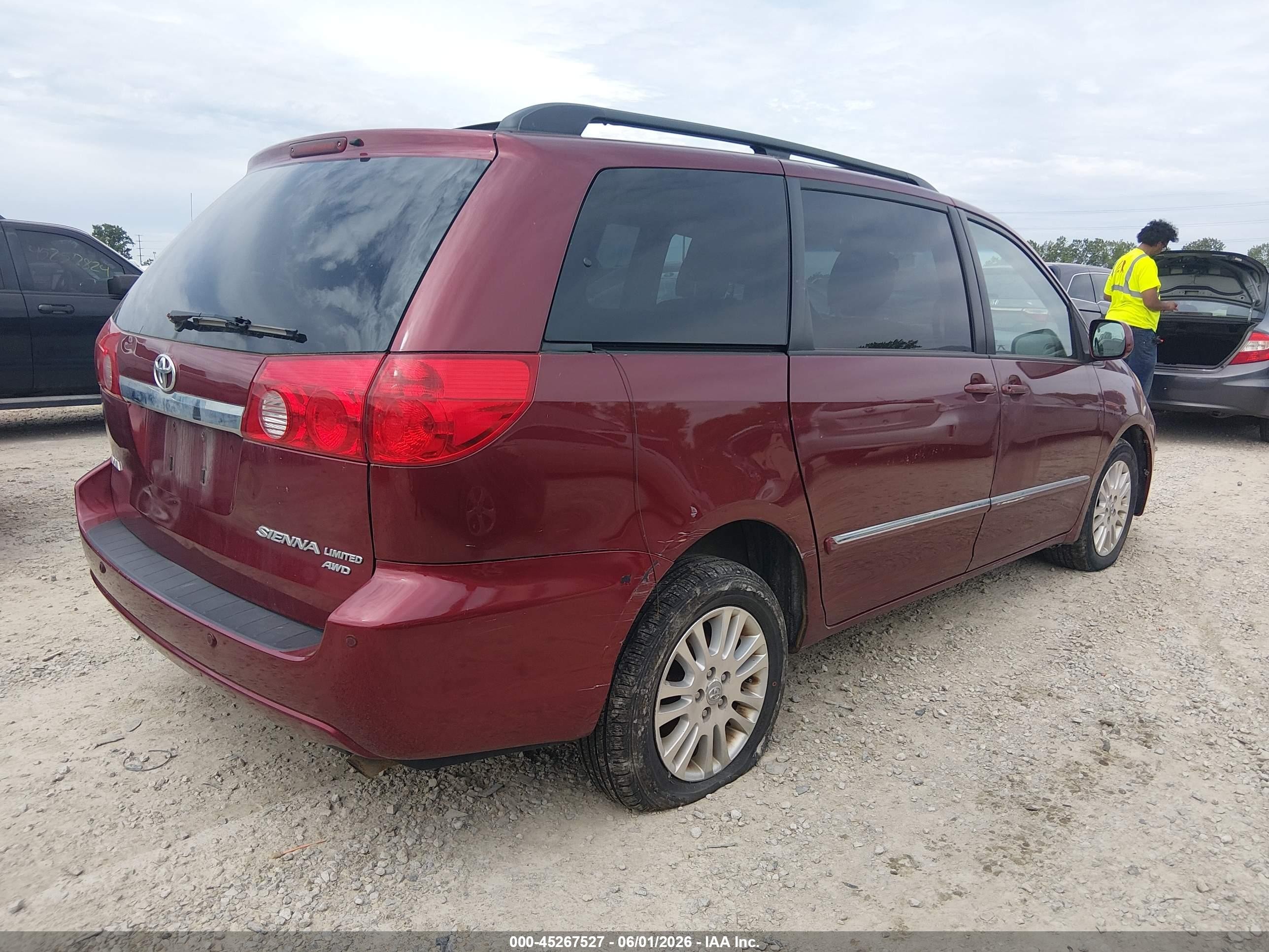 2008 Toyota Sienna Limited Maroon vin: 5TDBK22C58S010148