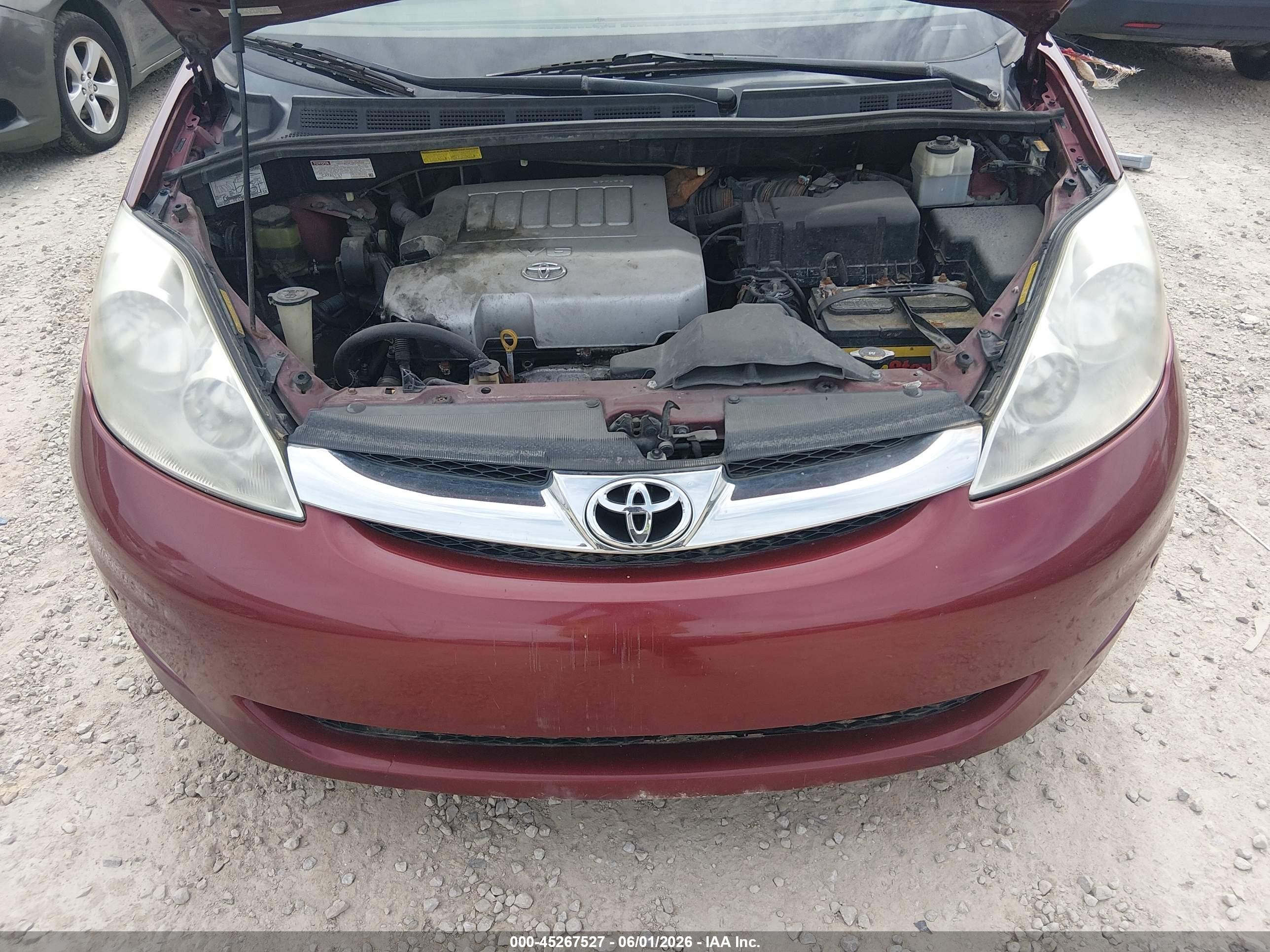 2008 Toyota Sienna Limited Maroon vin: 5TDBK22C58S010148