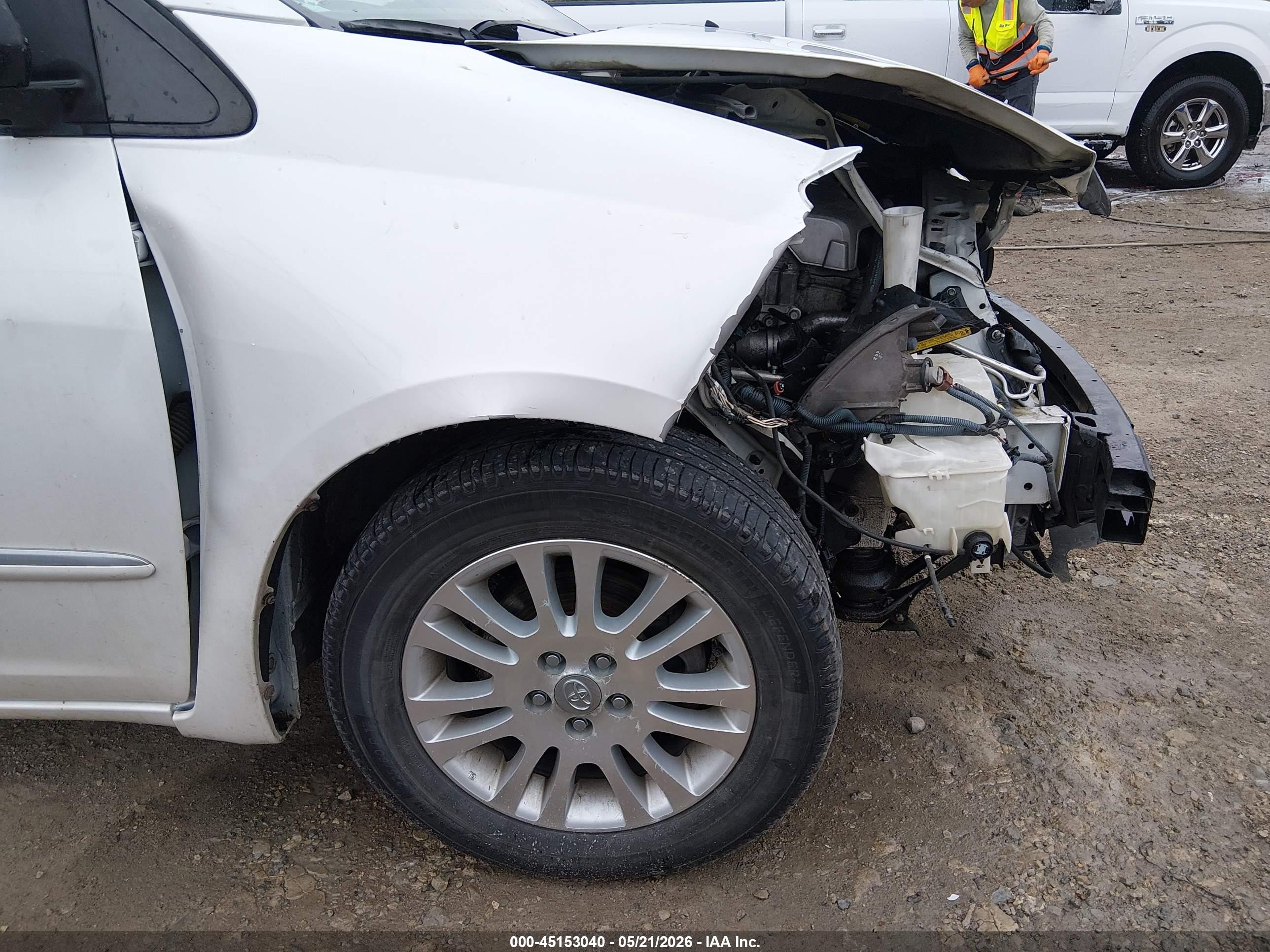 2008 Toyota Sienna Limited Белый vin: 5TDBK22C68S010028
