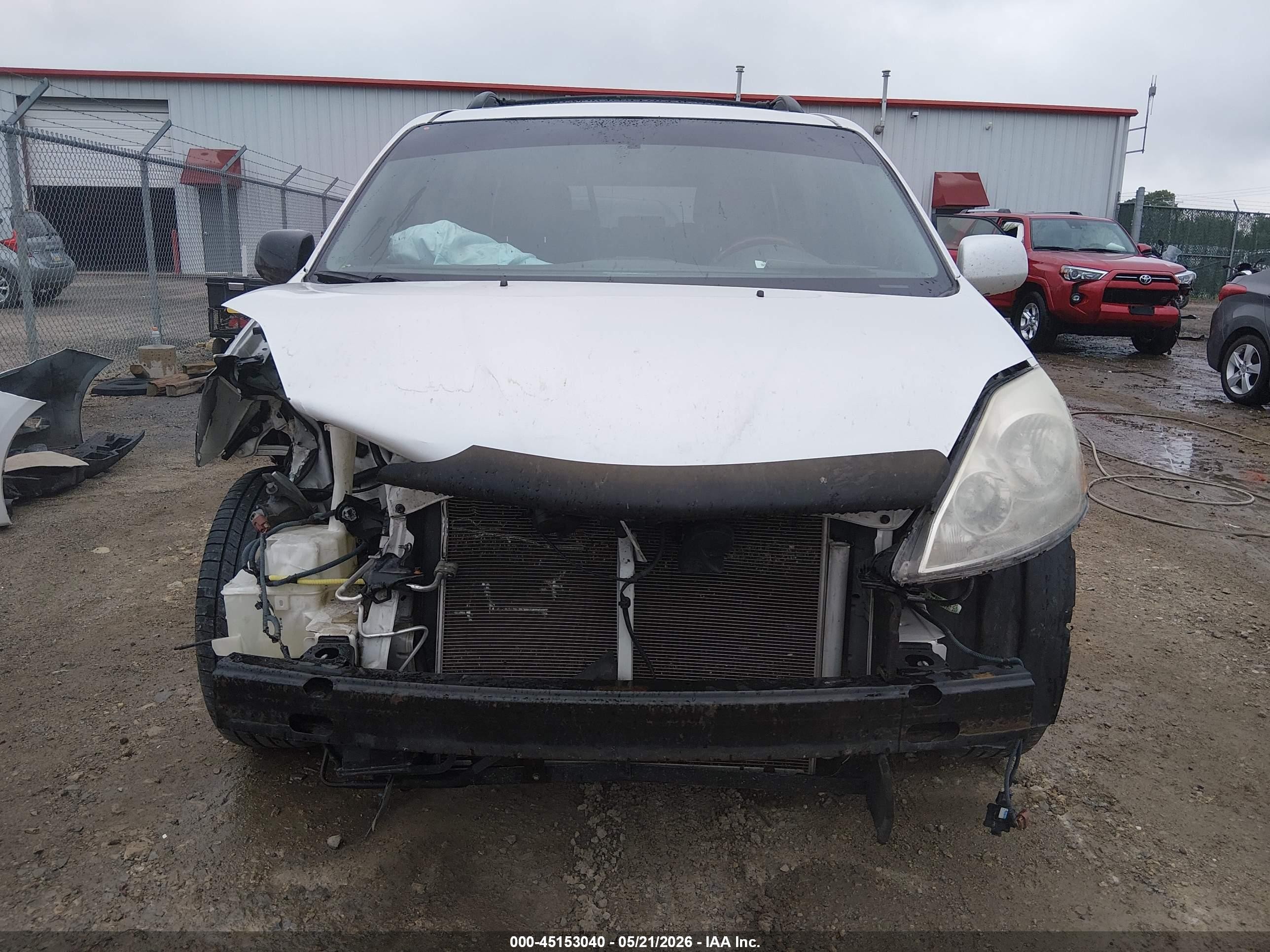 2008 Toyota Sienna Limited Белый vin: 5TDBK22C68S010028