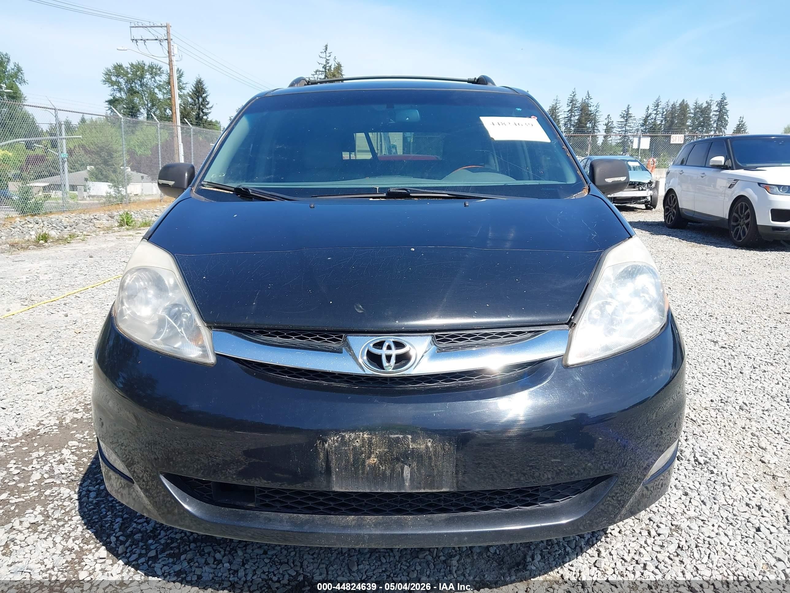 2008 Toyota Sienna Limited Black vin: 5TDBK22C68S015861