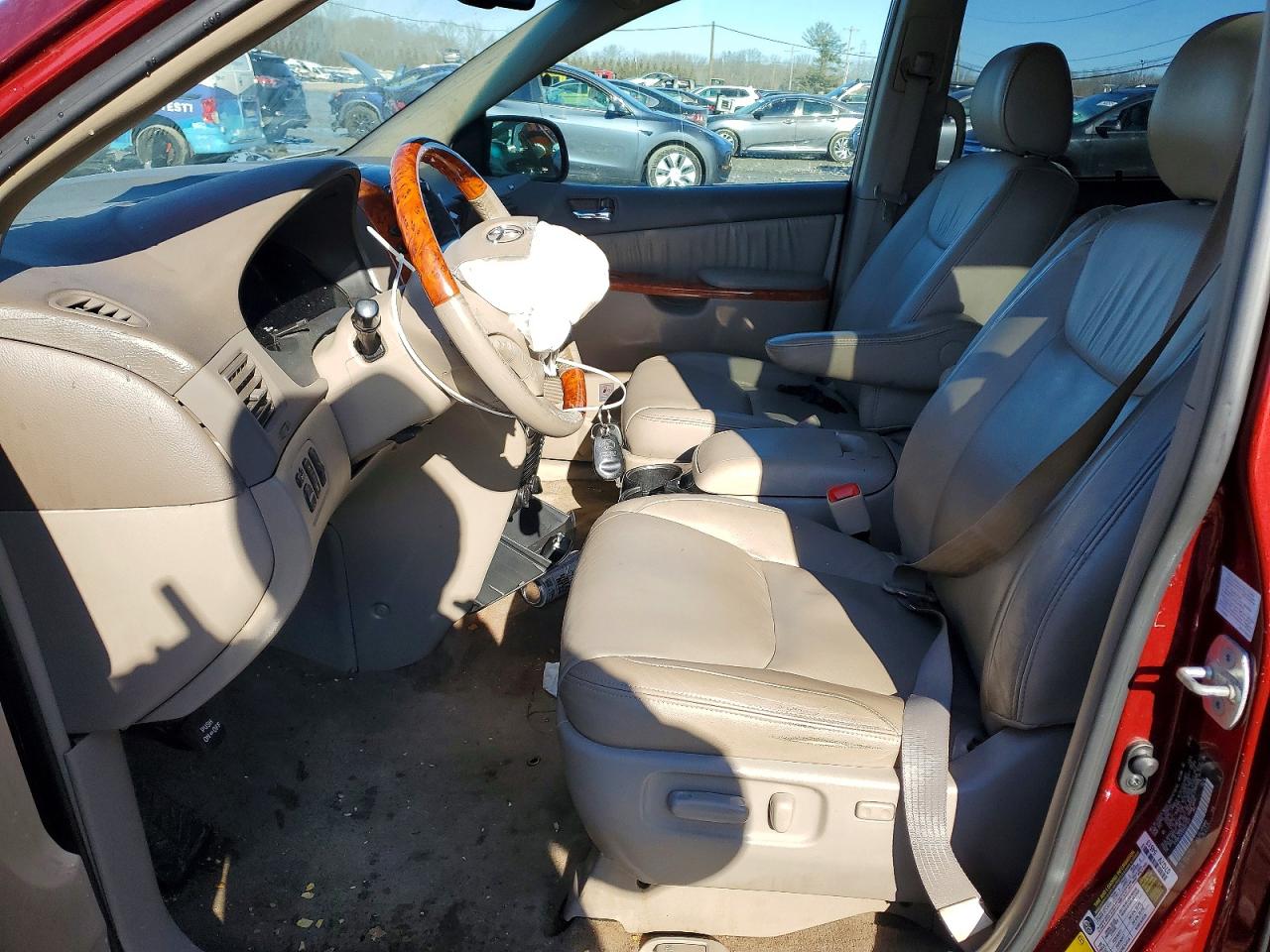 2008 Toyota Sienna Xle Burgundy vin: 5TDBK22C68S021577