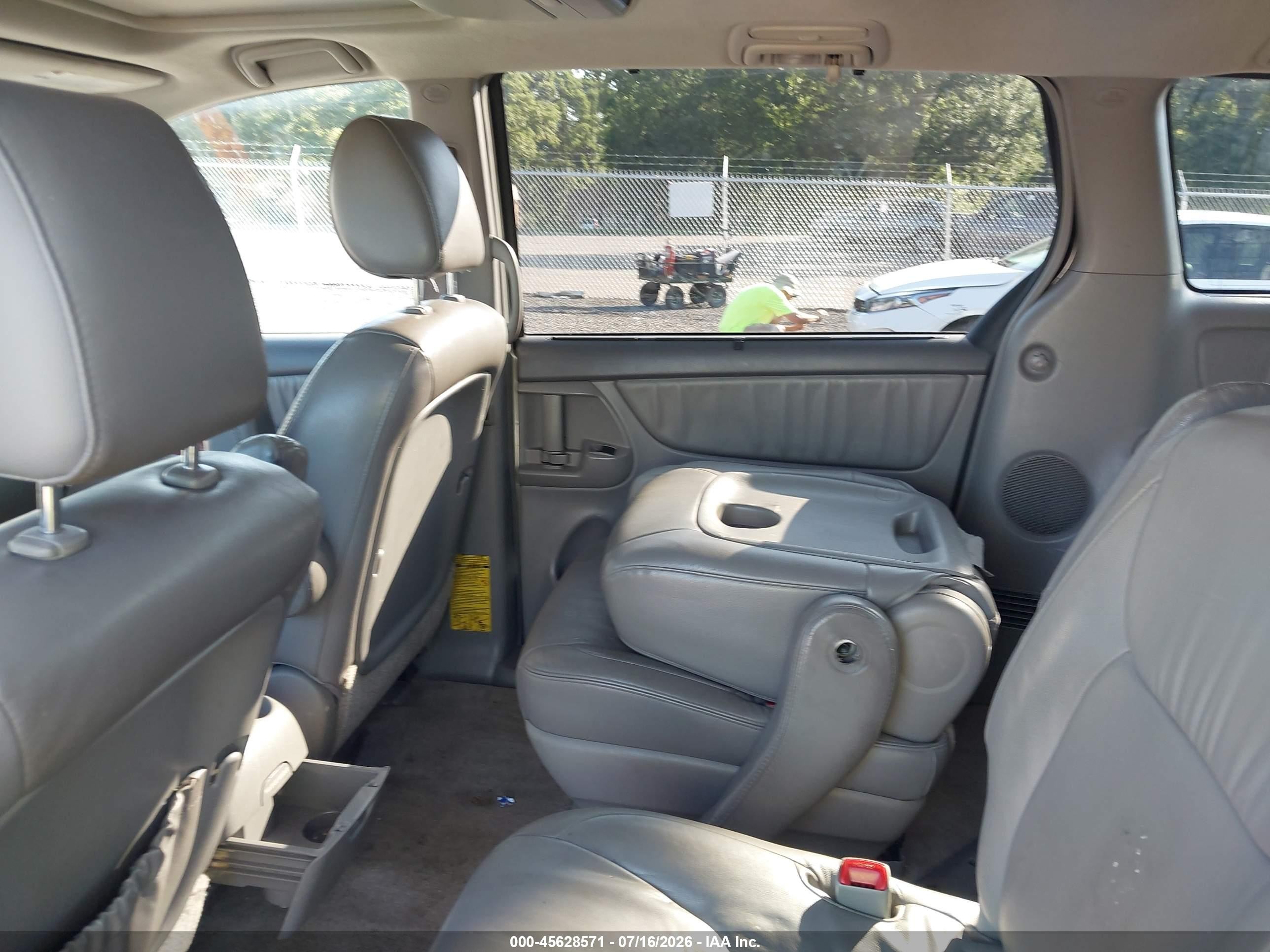 2009 Toyota Sienna Xle Champagne vin: 5TDBK22C69S027588