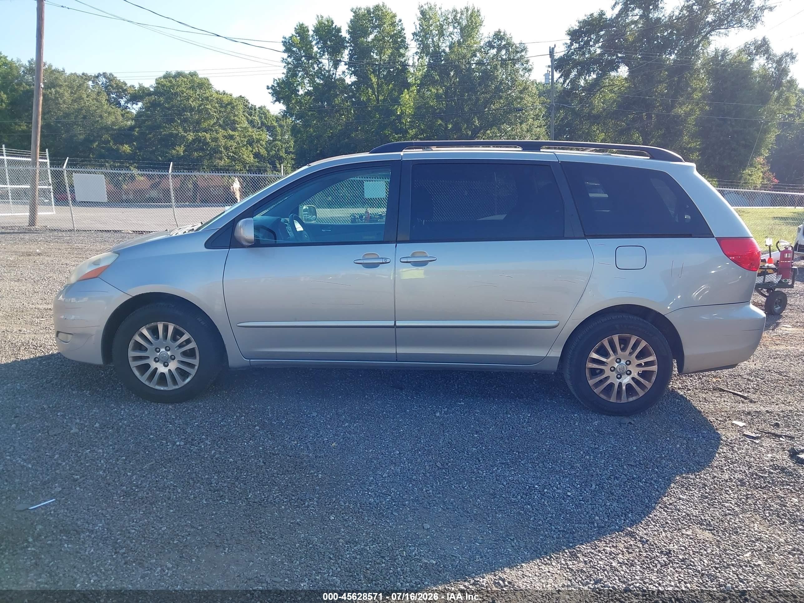 2009 Toyota Sienna Xle Champagne vin: 5TDBK22C69S027588