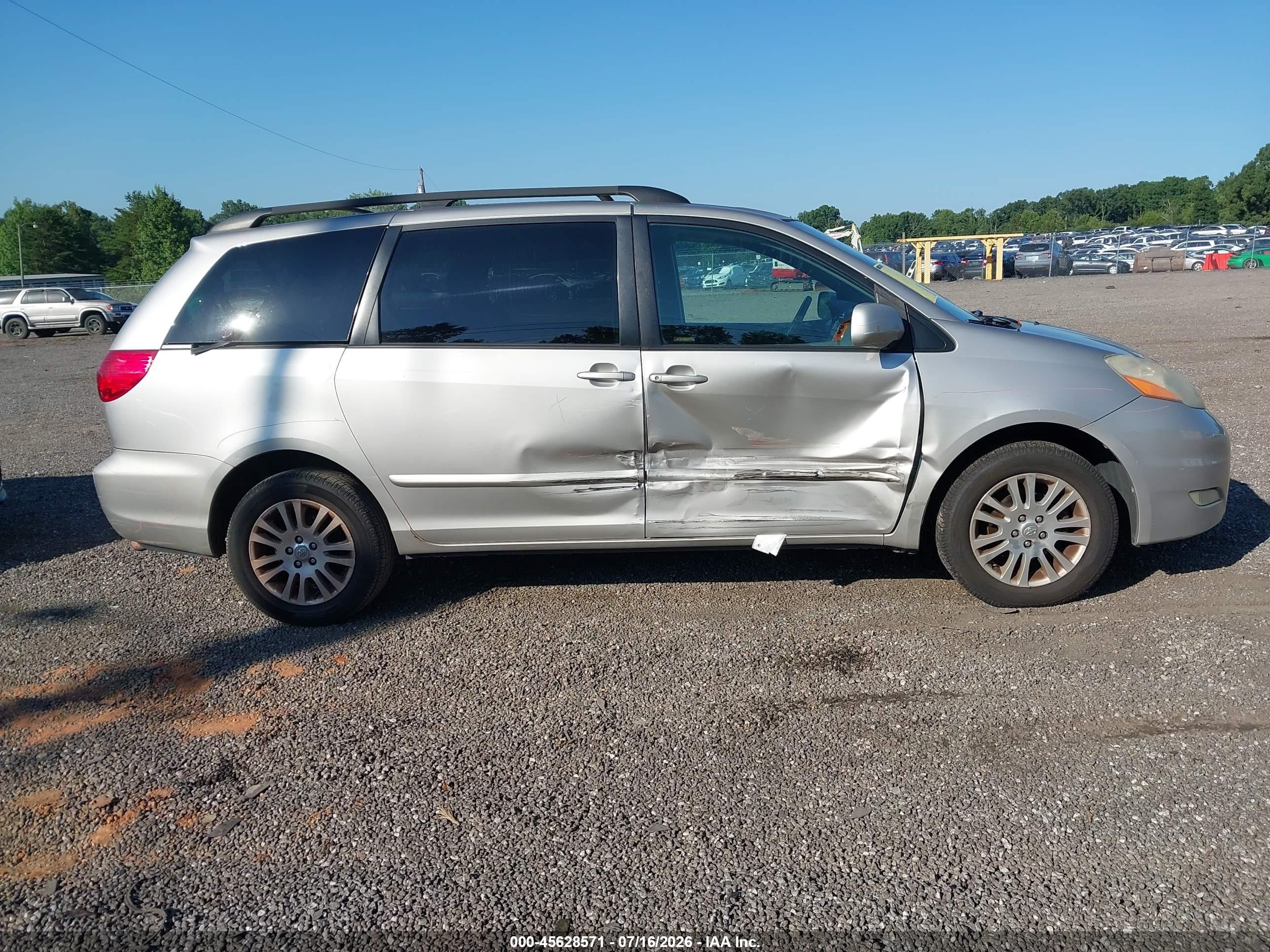 2009 Toyota Sienna Xle Champagne vin: 5TDBK22C69S027588