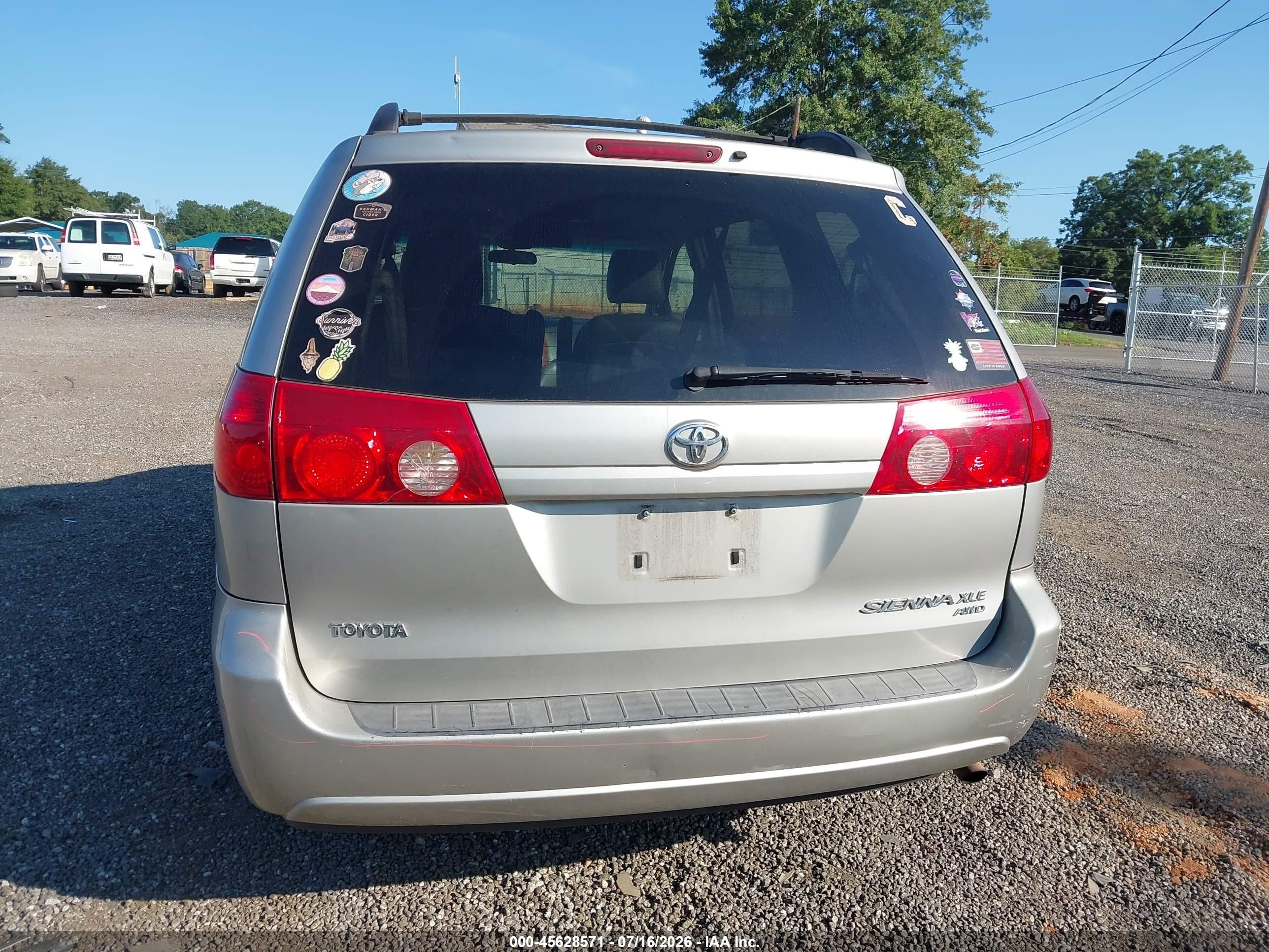 2009 Toyota Sienna Xle Champagne vin: 5TDBK22C69S027588