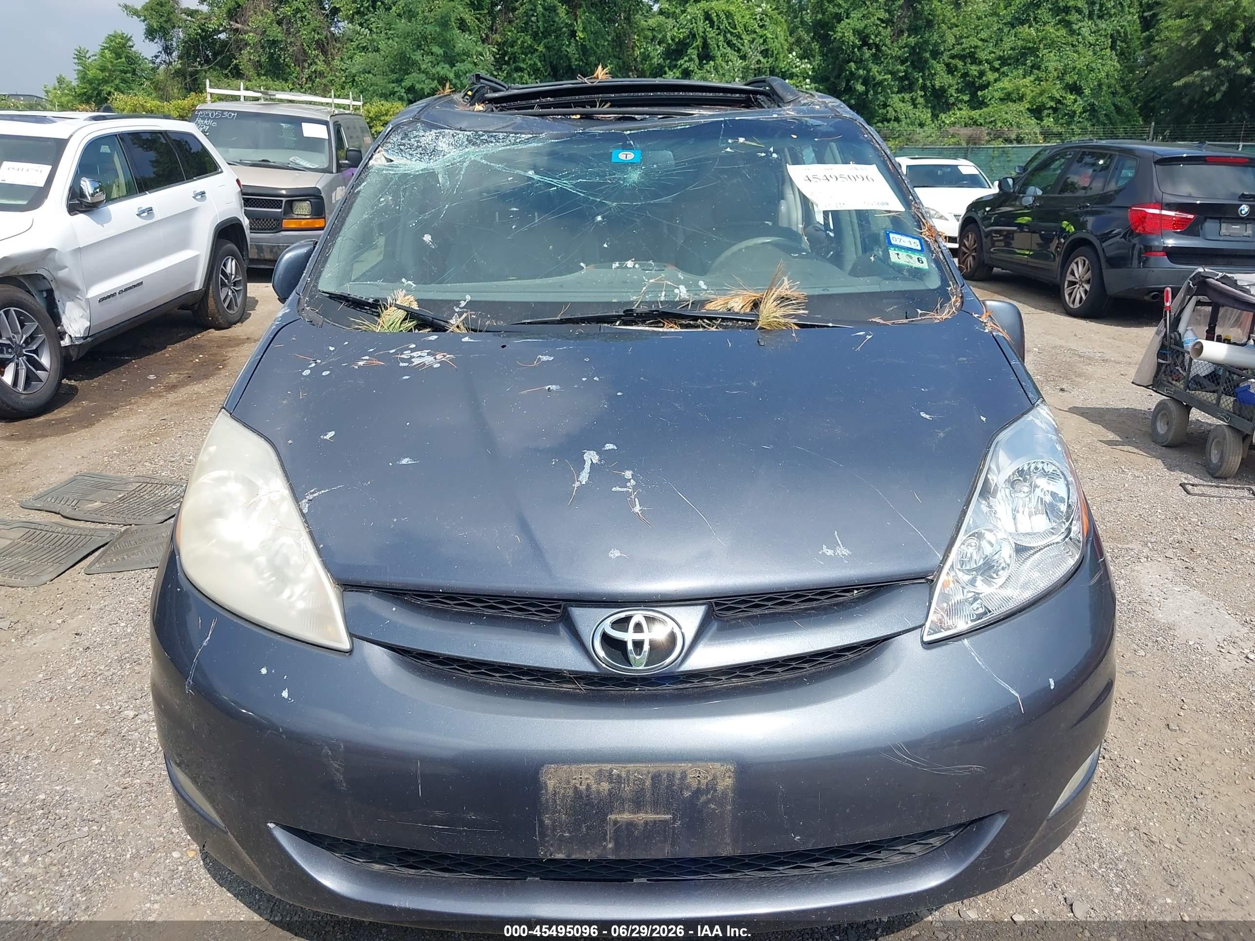 2007 Toyota Sienna Xle Gray vin: 5TDBK22C77S002499