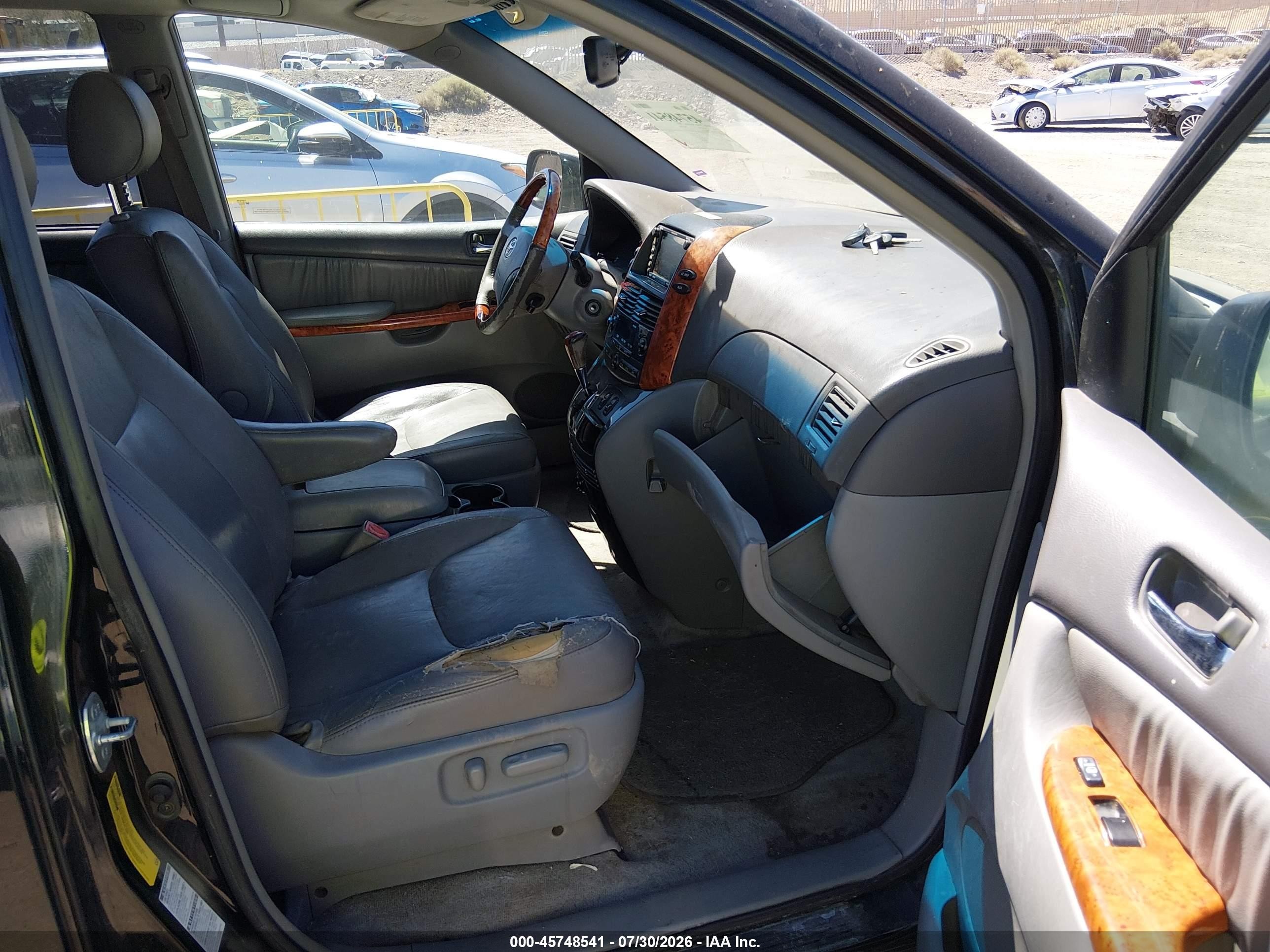 2008 Toyota Sienna Limited Black vin: 5TDBK22C78S019269