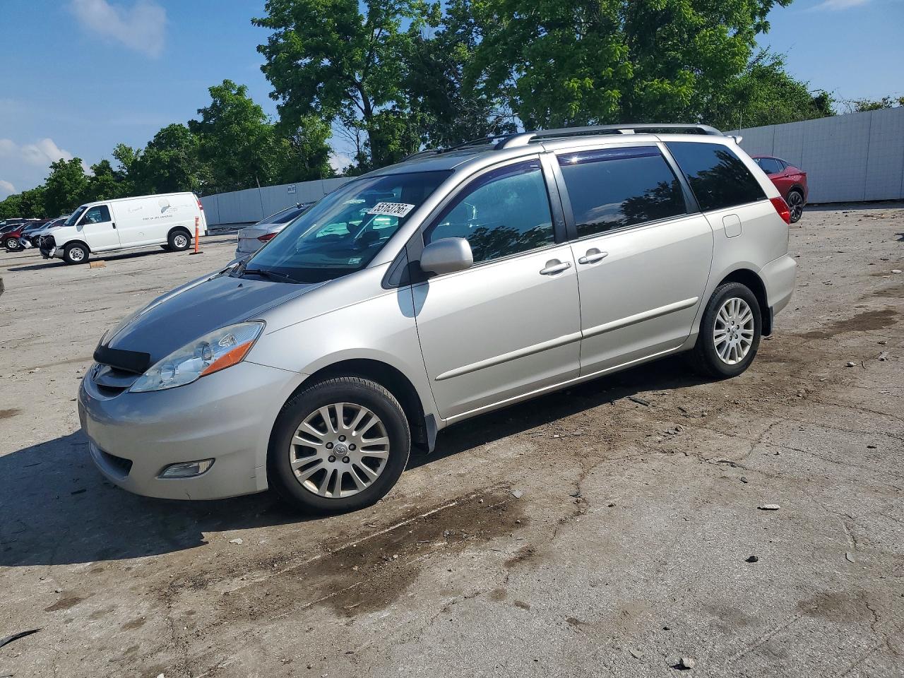 2009 Toyota Sienna Xle Silver vin: 5TDBK22C79S025395