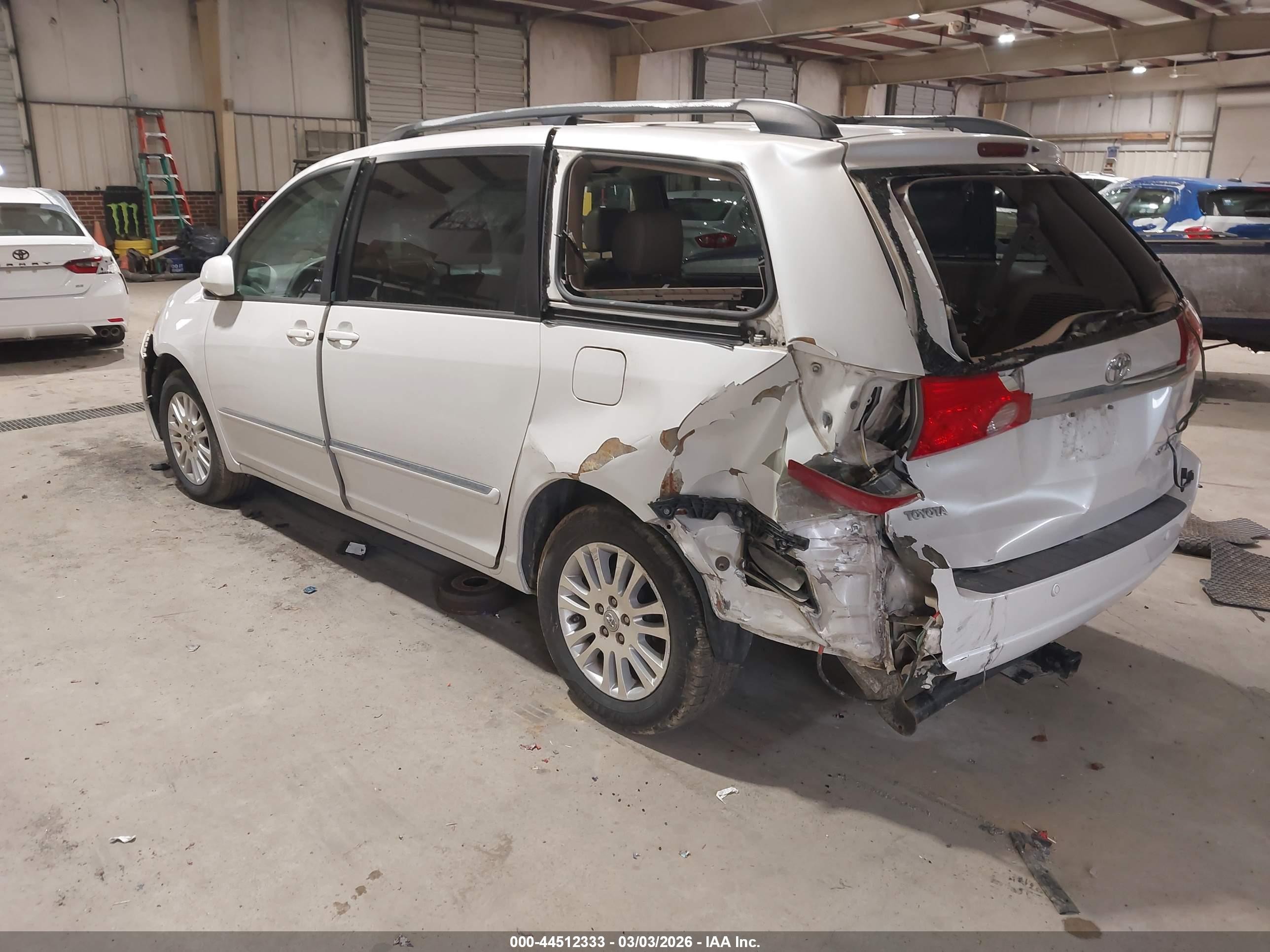 2007 Toyota Sienna Xle Limited White vin: 5TDBK22C87S001426