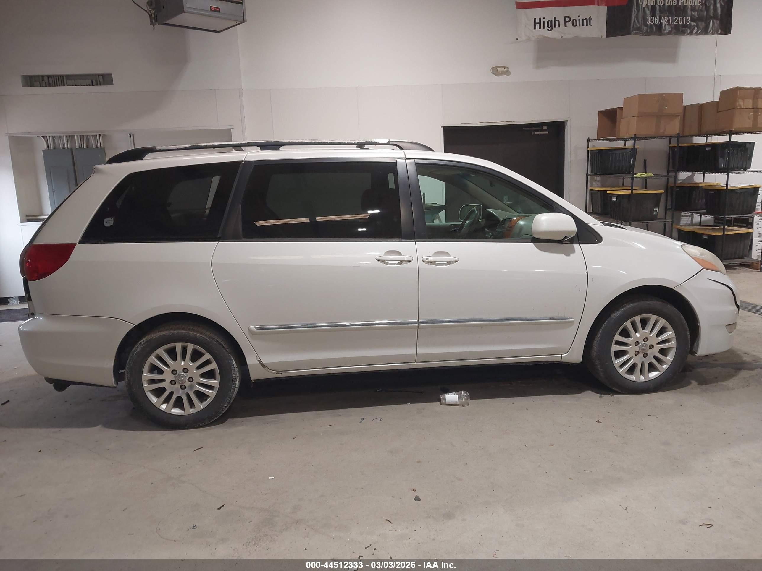 2007 Toyota Sienna Xle Limited White vin: 5TDBK22C87S001426