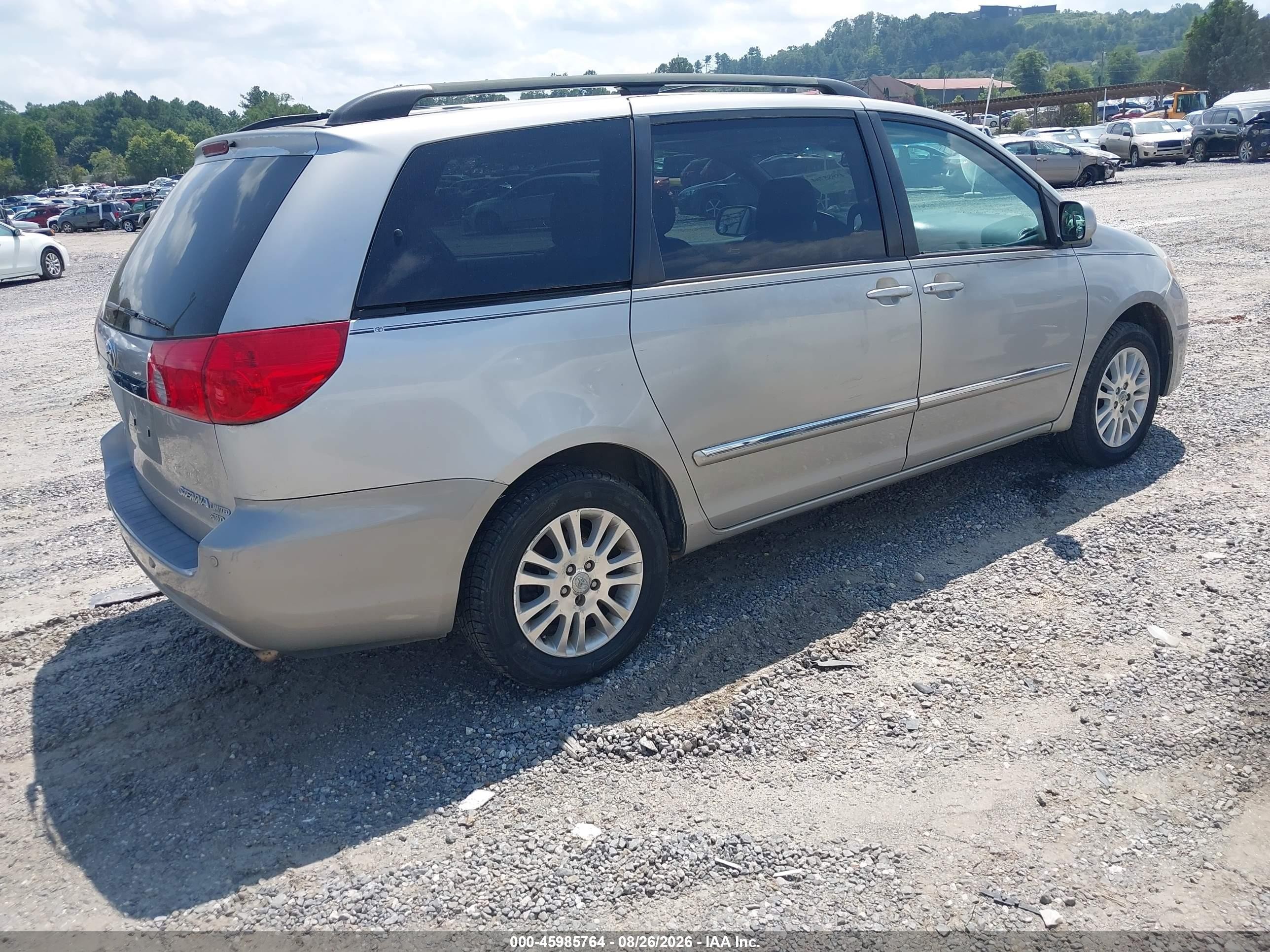 2007 Toyota Sienna Xle Limited Серебряный vin: 5TDBK22C97S001435