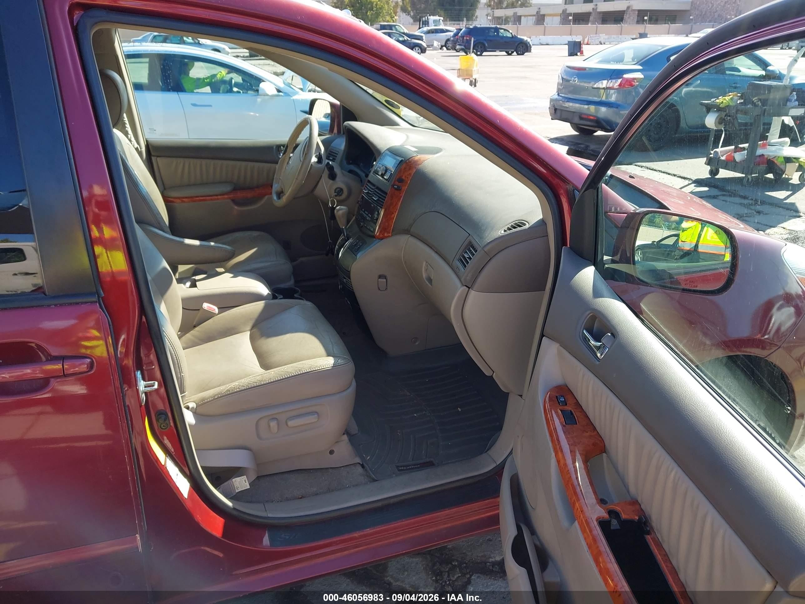 2007 Toyota Sienna Xle Burgundy vin: 5TDBK22C97S003511