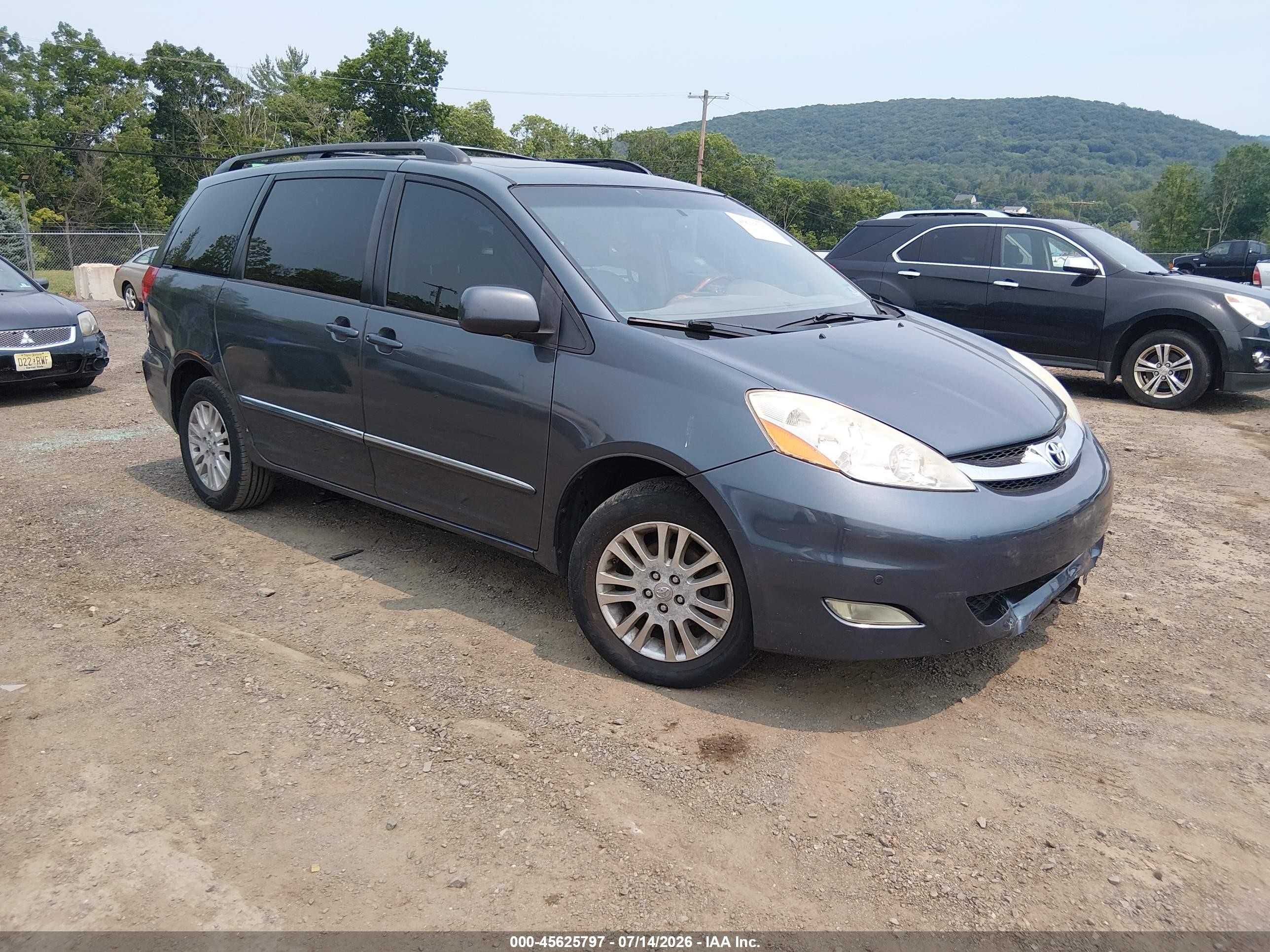 2008 Toyota Sienna Limited Blue vin: 5TDBK22C98S014946
