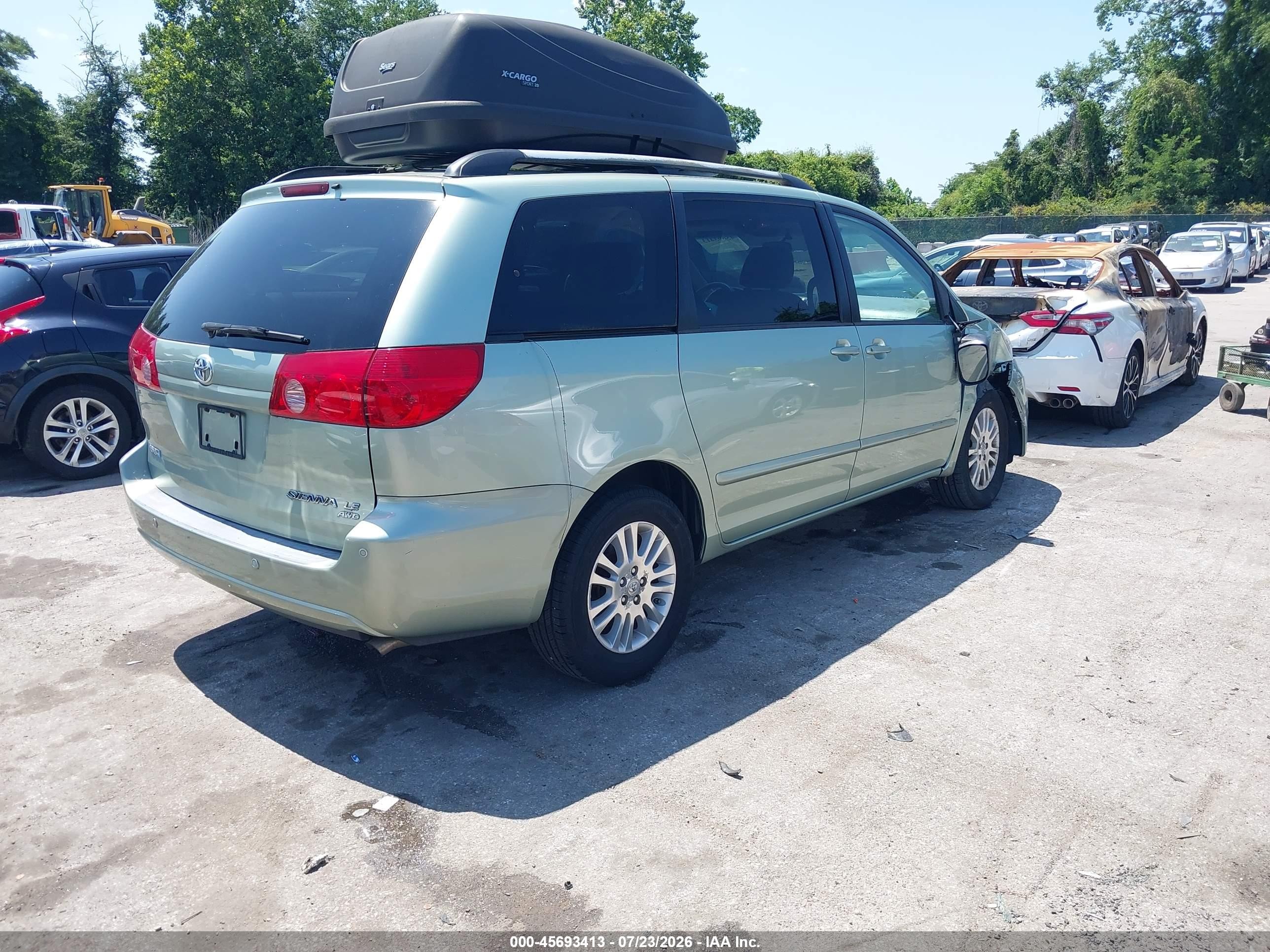 2007 Toyota Sienna Le Green vin: 5TDBK23C07S000723