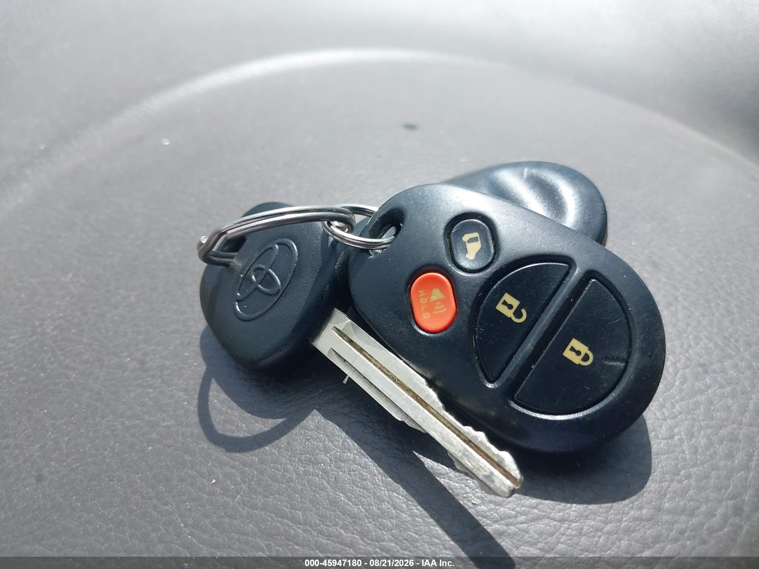 2007 Toyota Sienna Le Синий vin: 5TDBK23C07S002133