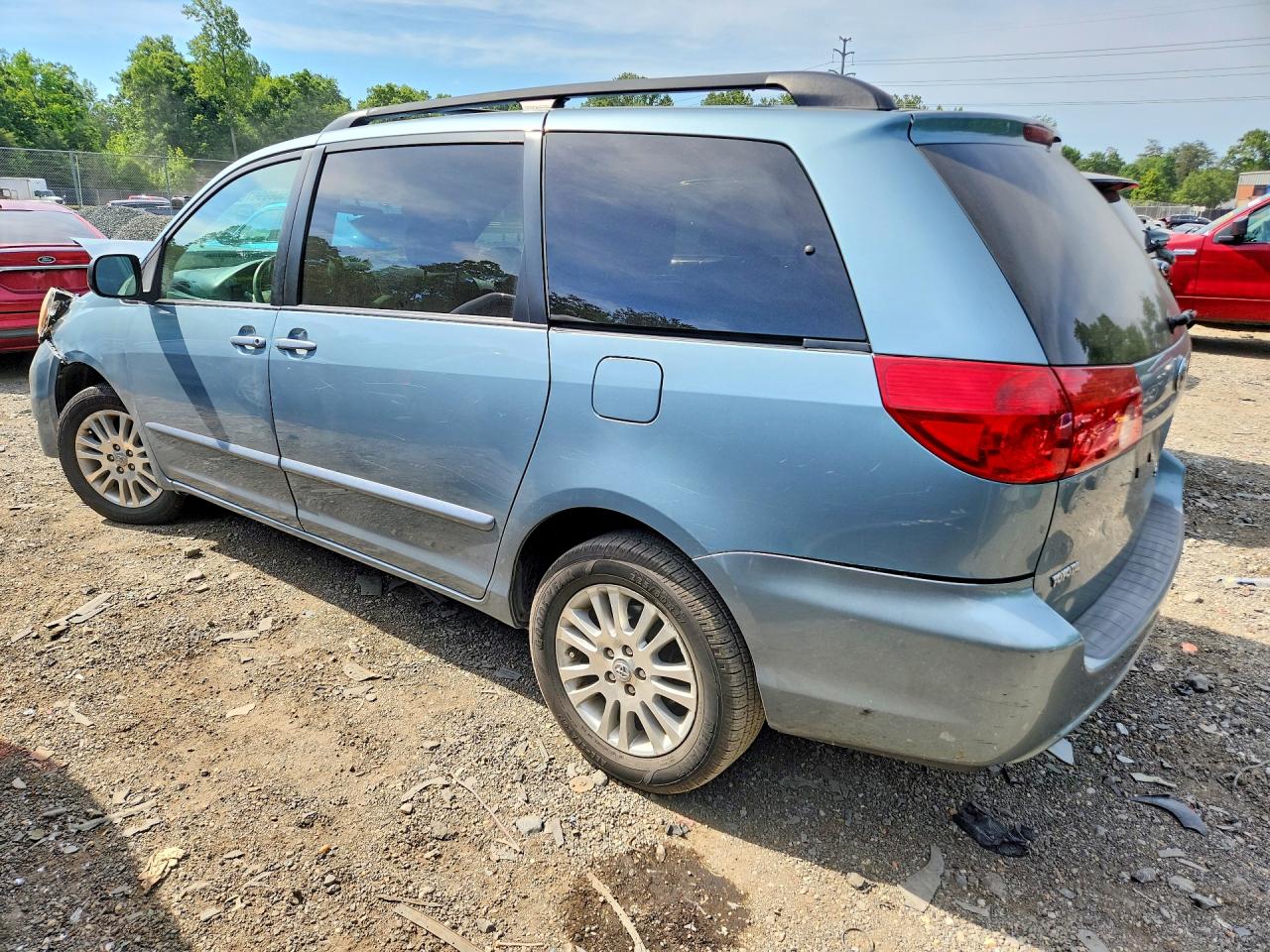 2008 Toyota Sienna Ce 7-passenger Blue vin: 5TDBK23C28S013488
