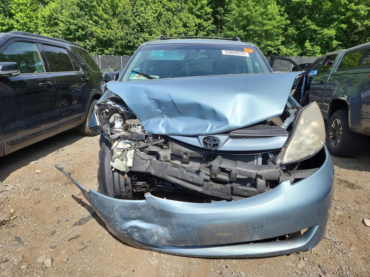 2008 Toyota Sienna Ce 7-passenger Blue vin: 5TDBK23C28S013488