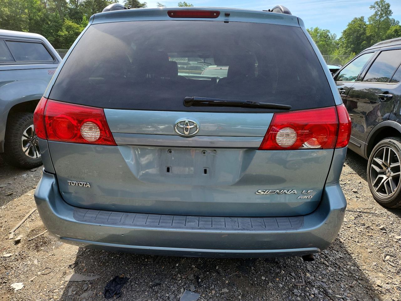 2008 Toyota Sienna Ce 7-passenger Blue vin: 5TDBK23C28S013488