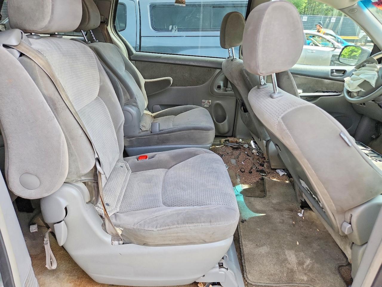 2008 Toyota Sienna Ce 7-passenger Blue vin: 5TDBK23C28S013488