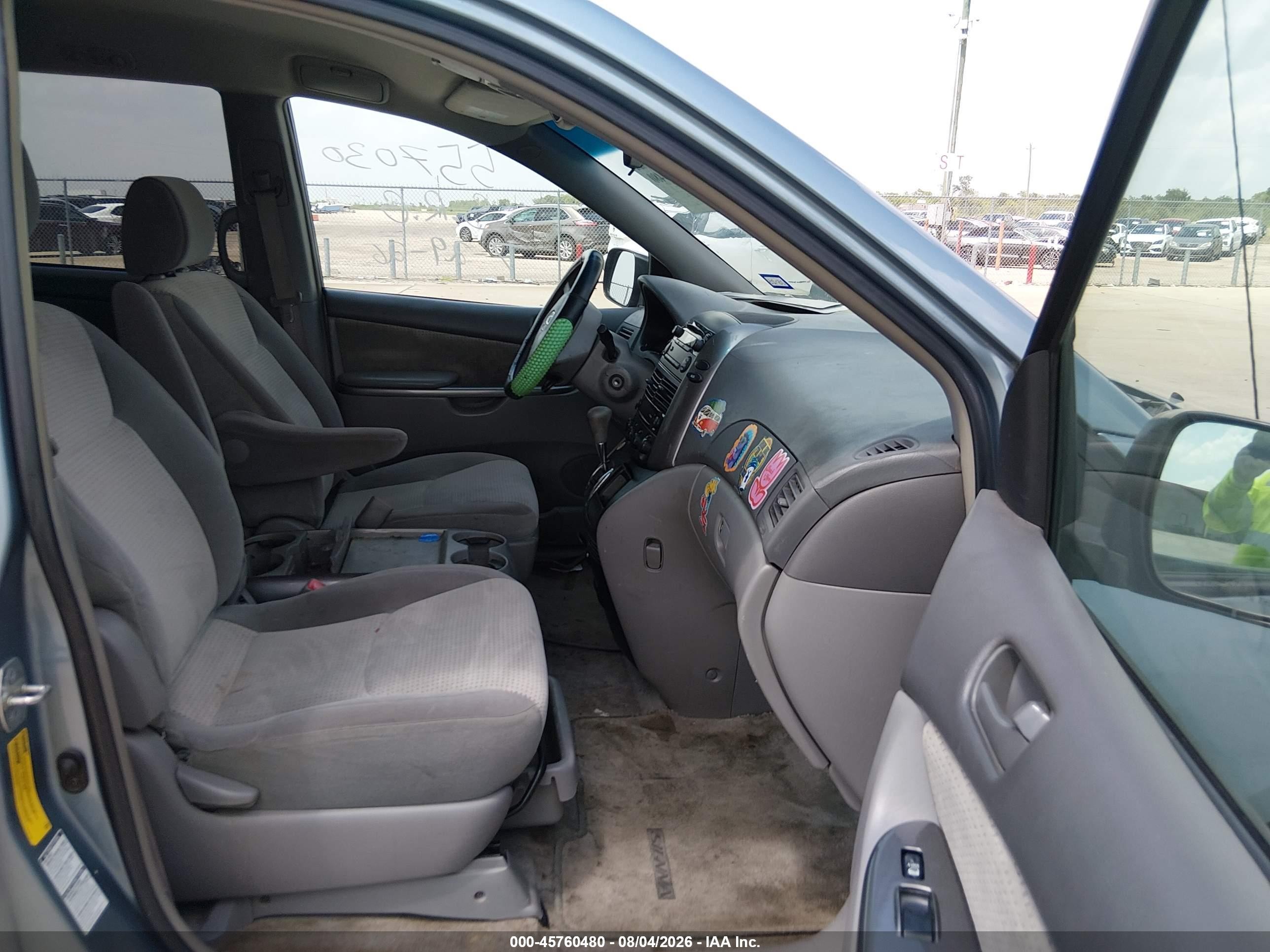 2007 Toyota Sienna Le Light Blue vin: 5TDBK23C37S004622