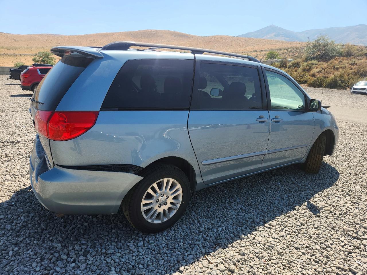 2008 Toyota Sienna Le Blue vin: 5TDBK23C38S016514
