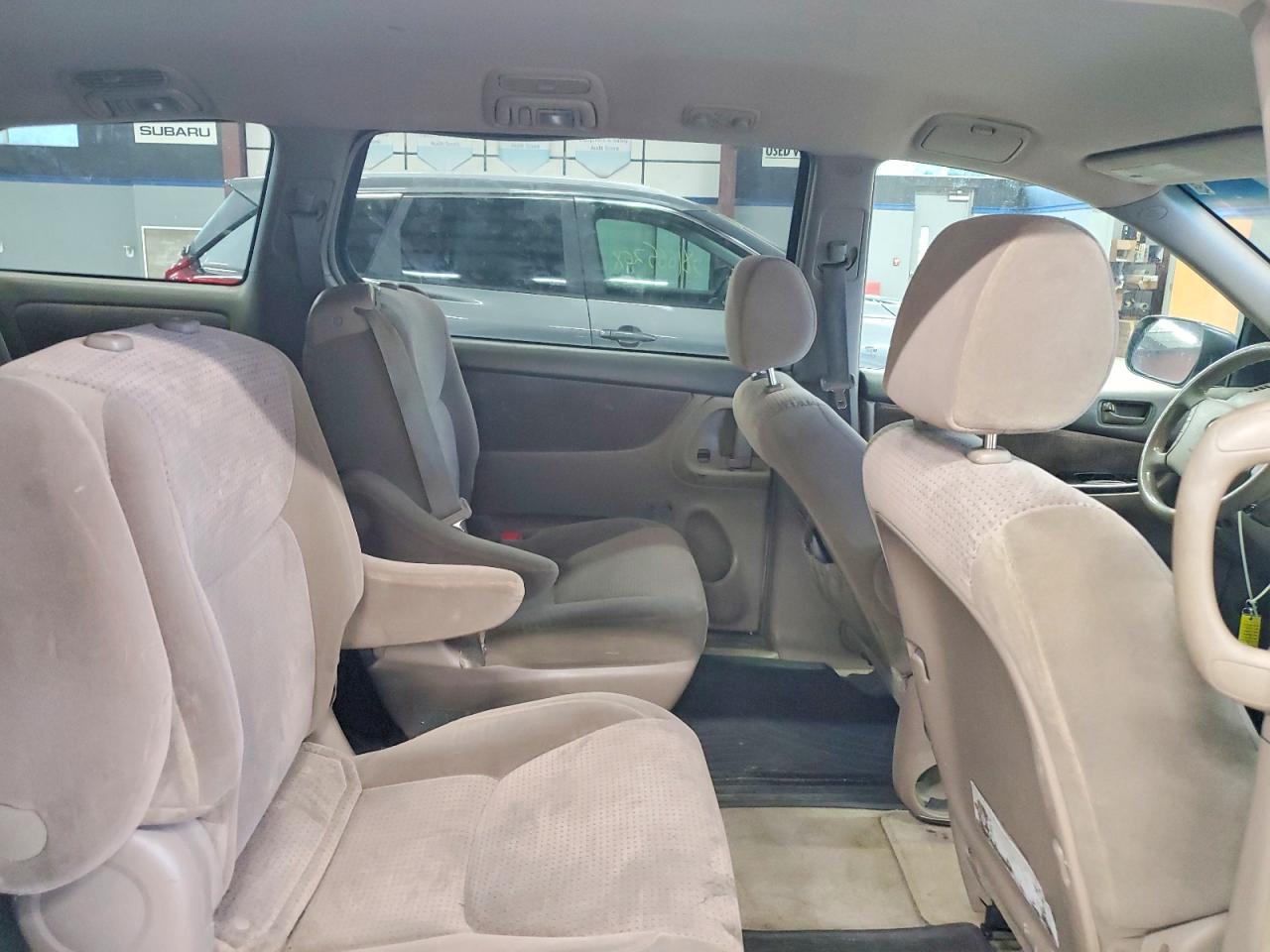 2007 Toyota Sienna Le Белый vin: 5TDBK23C47S003012