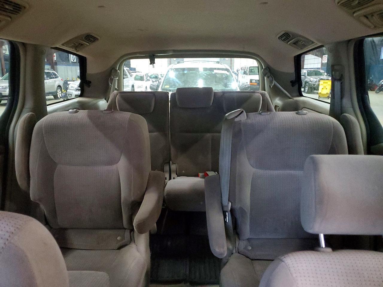 2007 Toyota Sienna Le Белый vin: 5TDBK23C47S003012