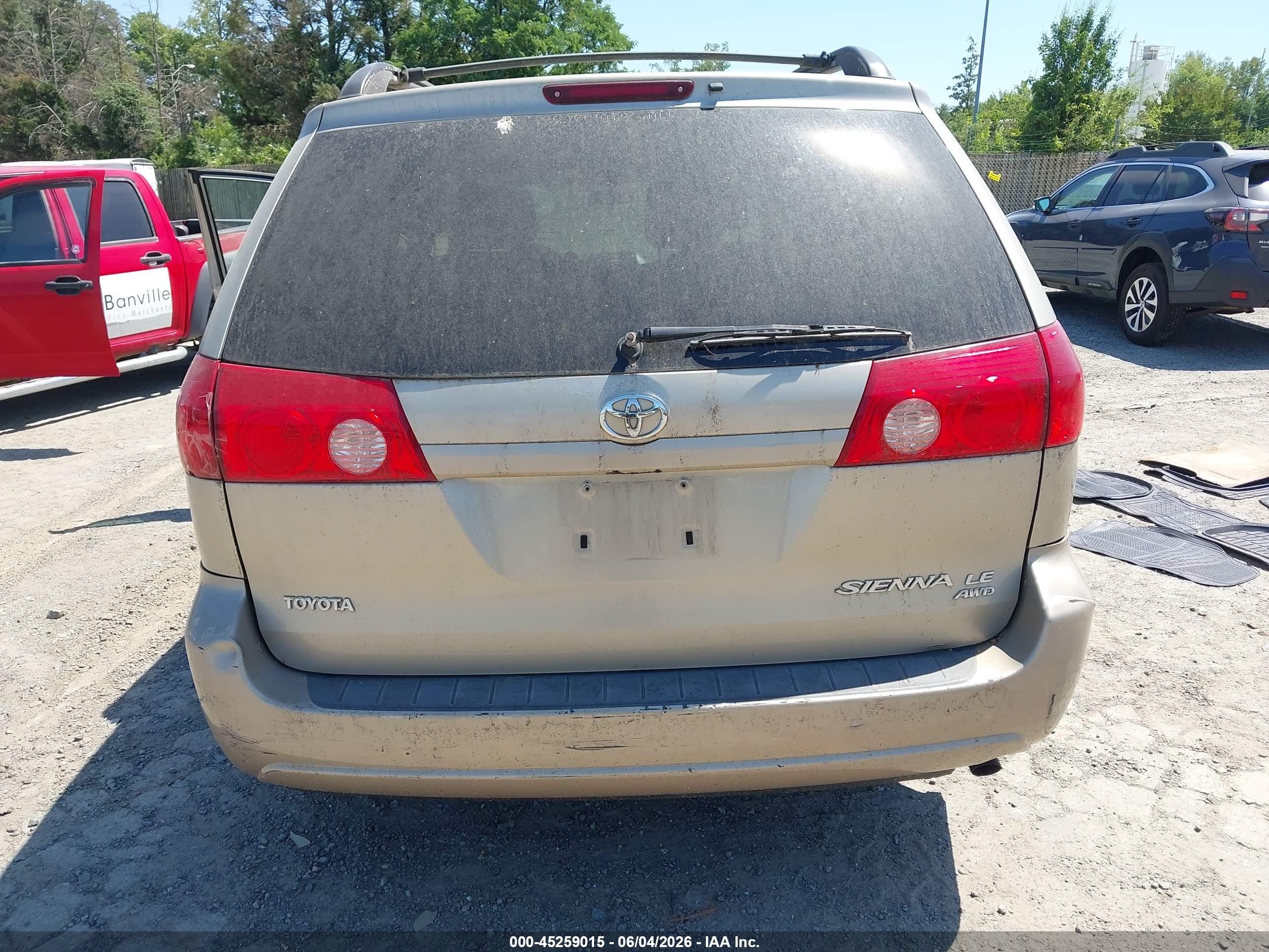2008 Toyota Sienna Le Gold vin: 5TDBK23C48S010138