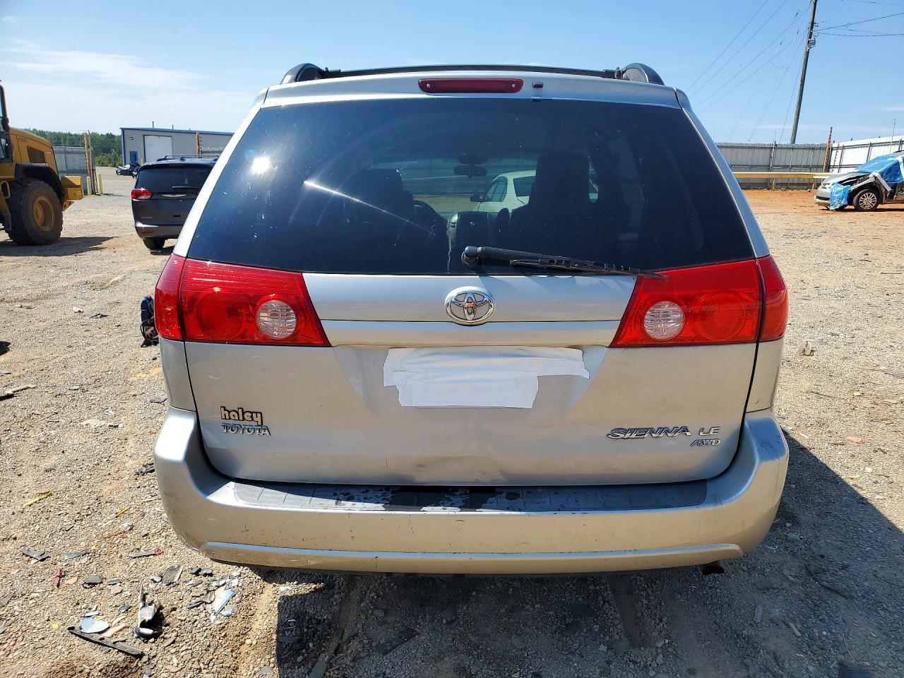 2008 Toyota Sienna Le Gray vin: 5TDBK23C58S014103