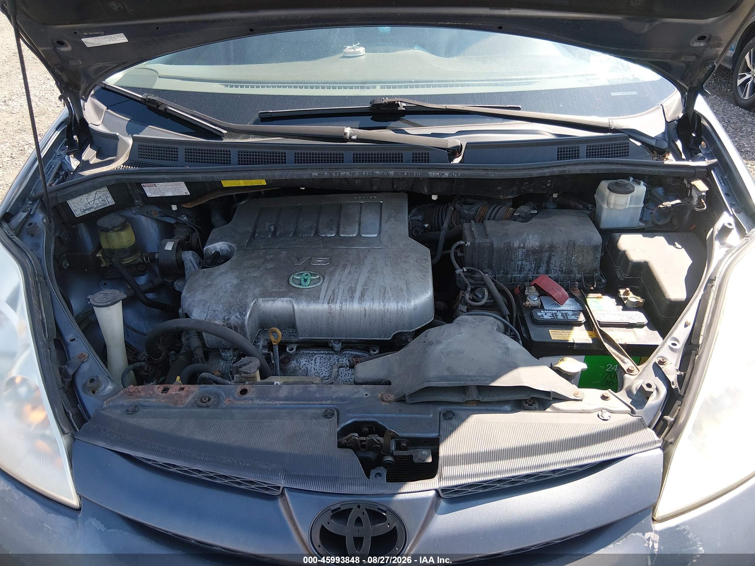 2008 Toyota Sienna Le Gray vin: 5TDBK23C68S022176