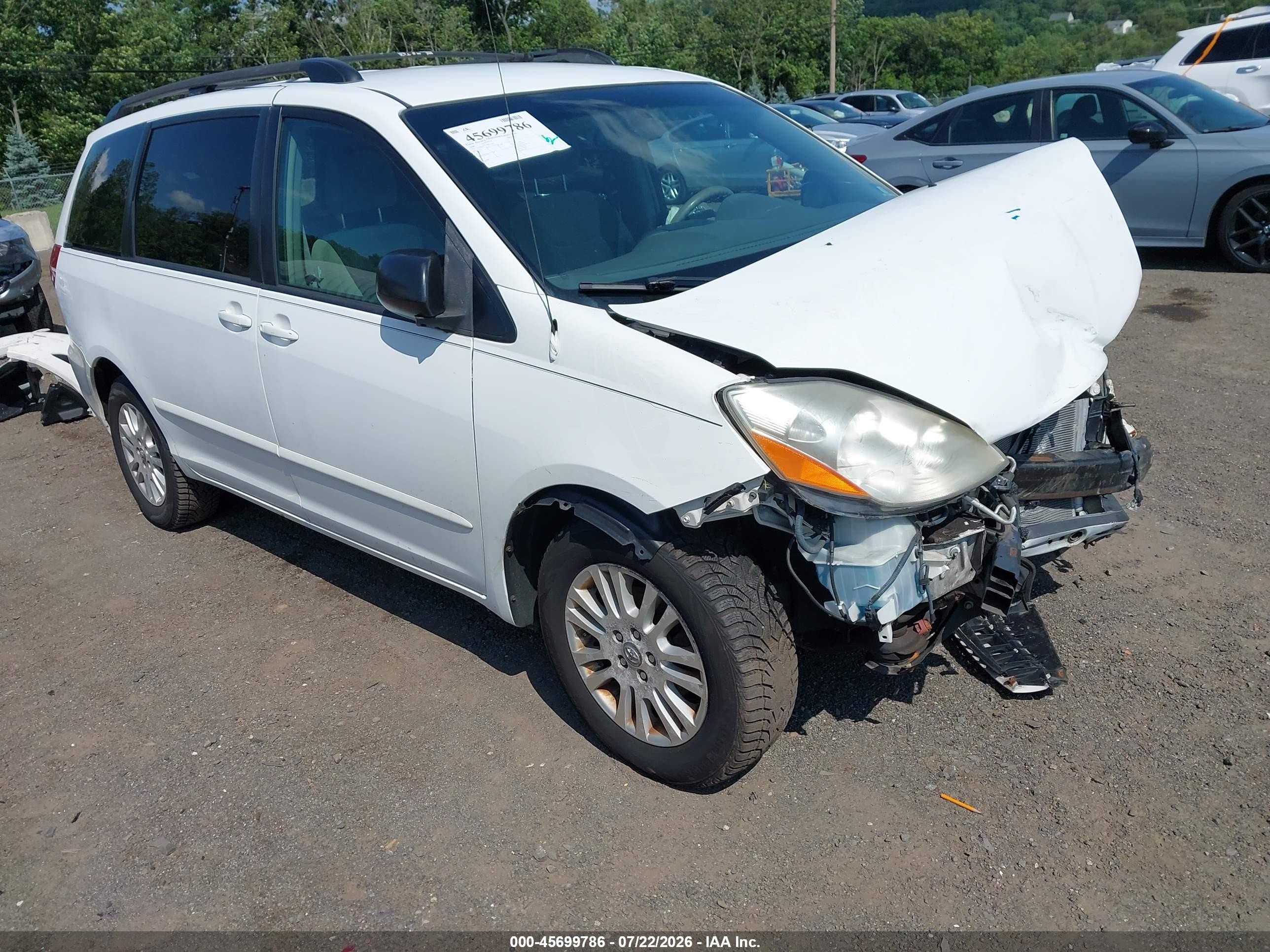 2008 Toyota Sienna Le Белый vin: 5TDBK23C78S017052