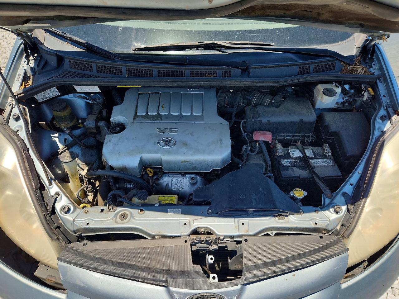 2007 Toyota Sienna Le Gray vin: 5TDBK23C87S008746