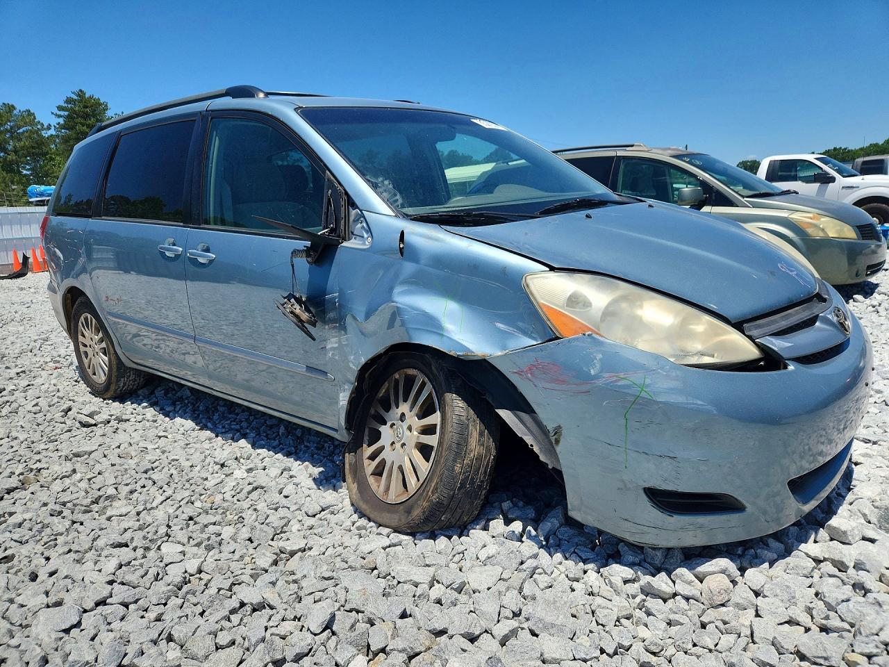 2007 Toyota Sienna Le Gray vin: 5TDBK23C87S008746