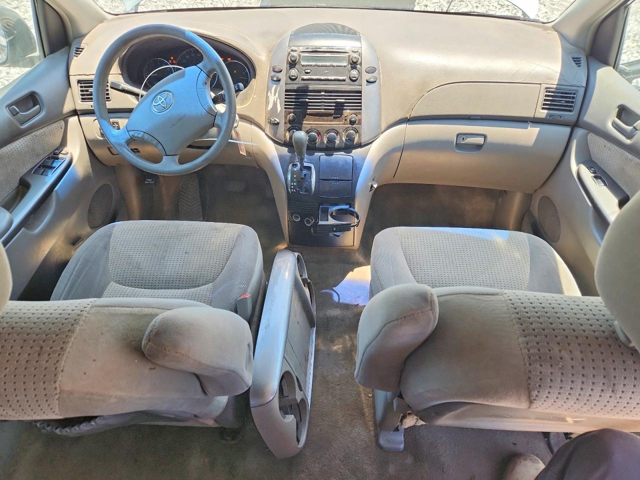 2007 Toyota Sienna Le Gray vin: 5TDBK23C87S008746