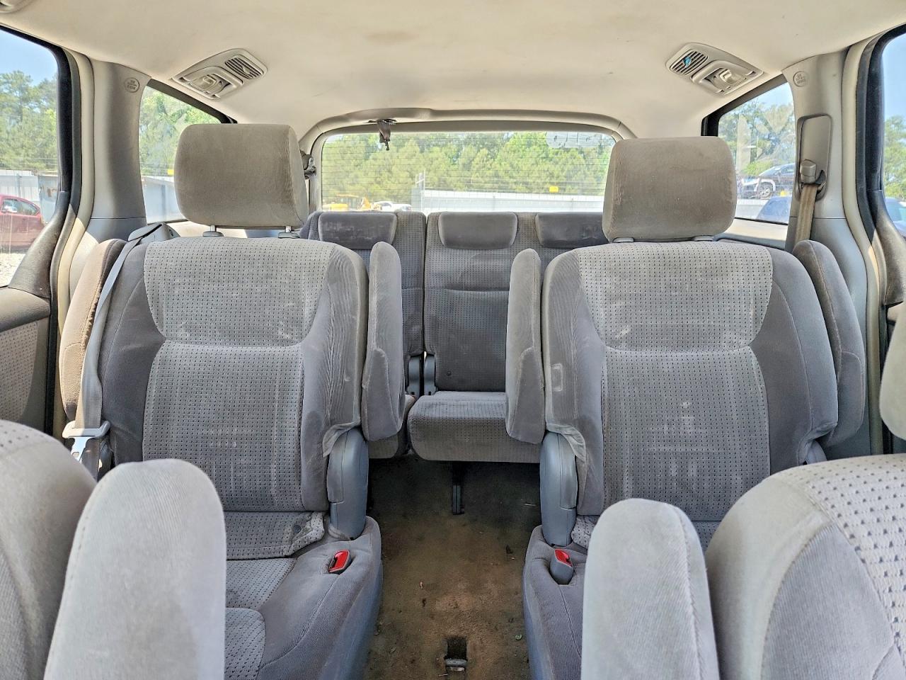 2007 Toyota Sienna Le Gray vin: 5TDBK23C87S008746