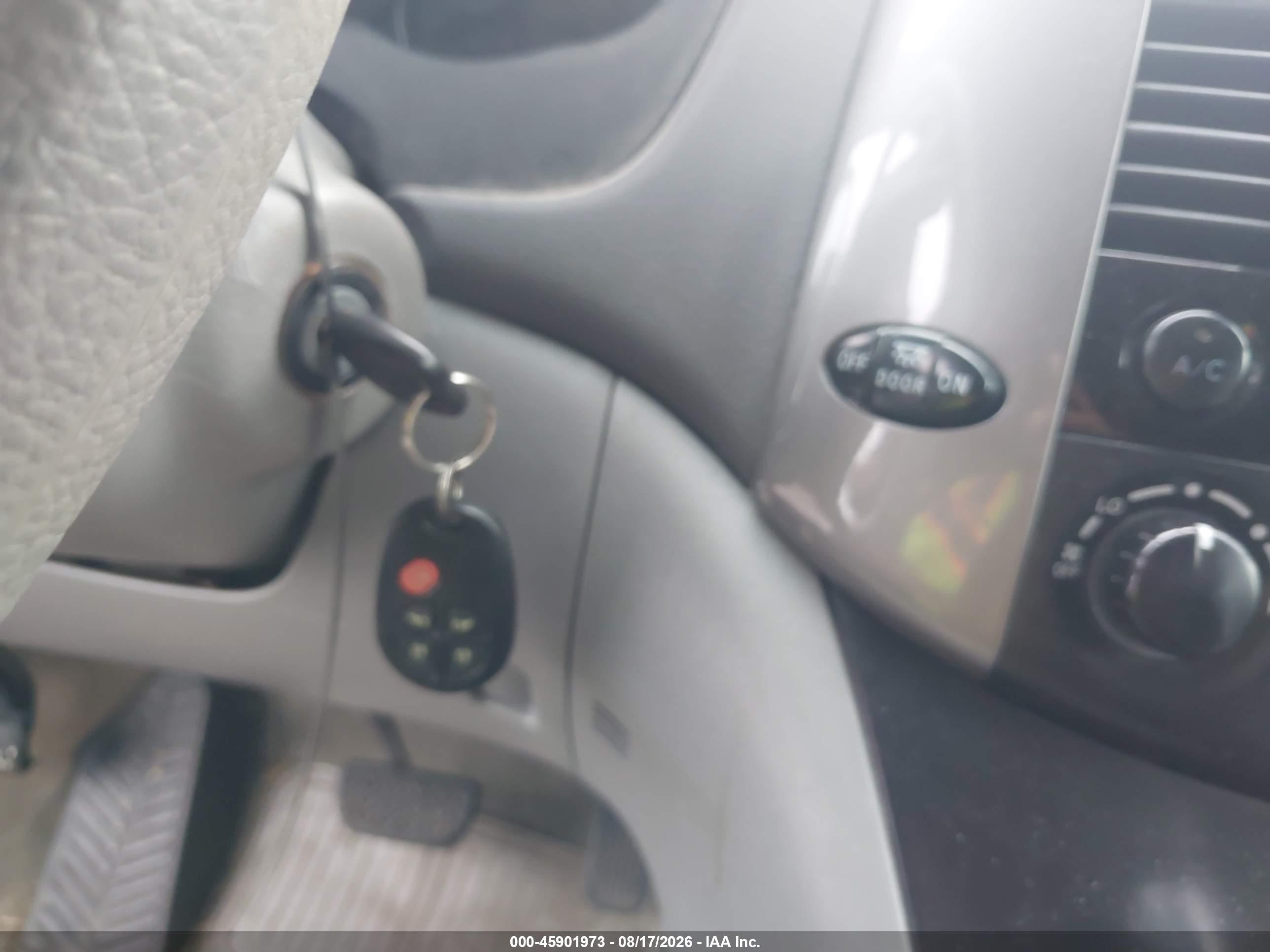 2009 Toyota Sienna Le Gray vin: 5TDBK23C89S023539